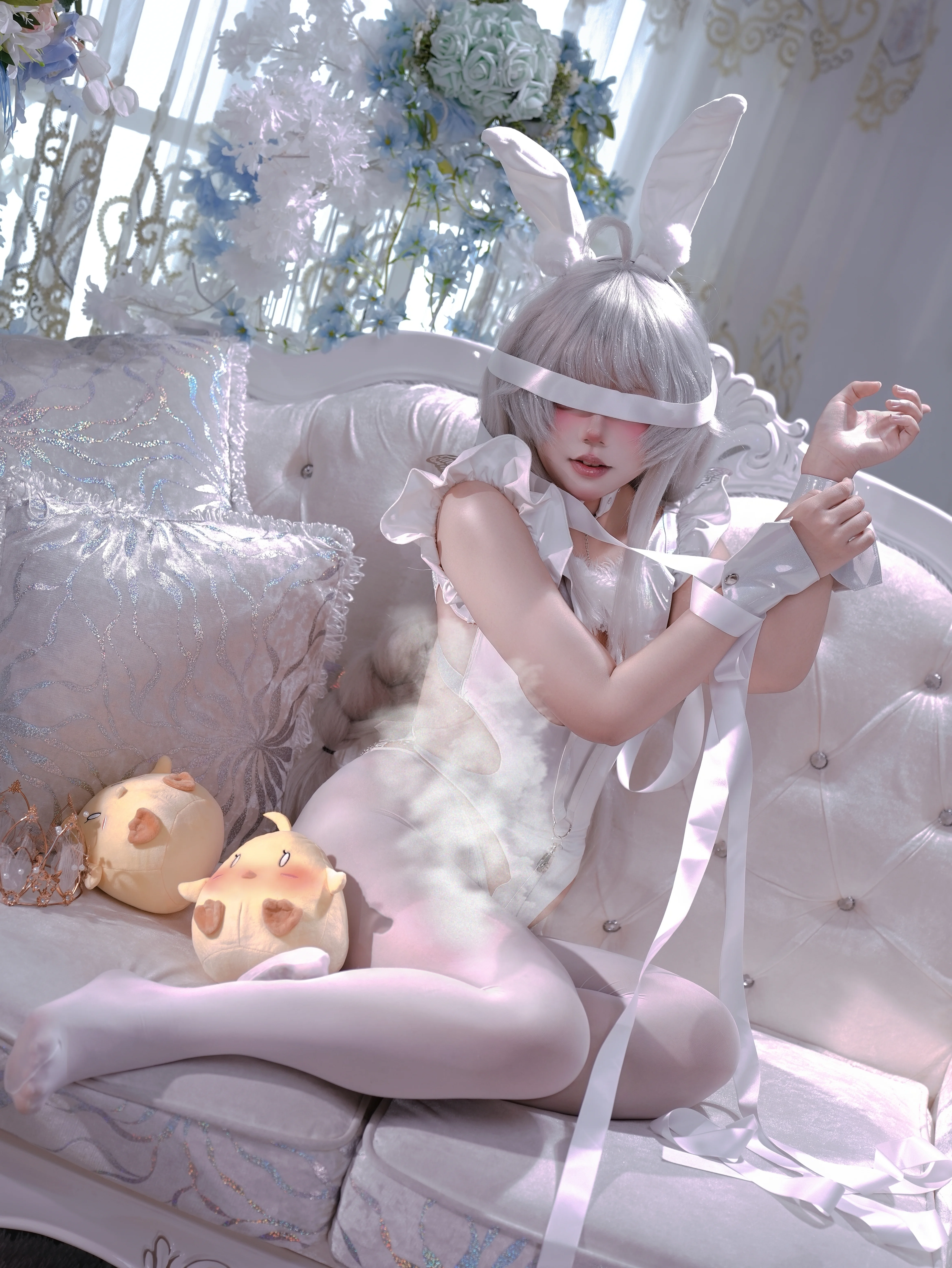 【恶毒cos】碧蓝航线慵懒白兔，丝带缠绕的梦幻瞬间 - 第 2 张