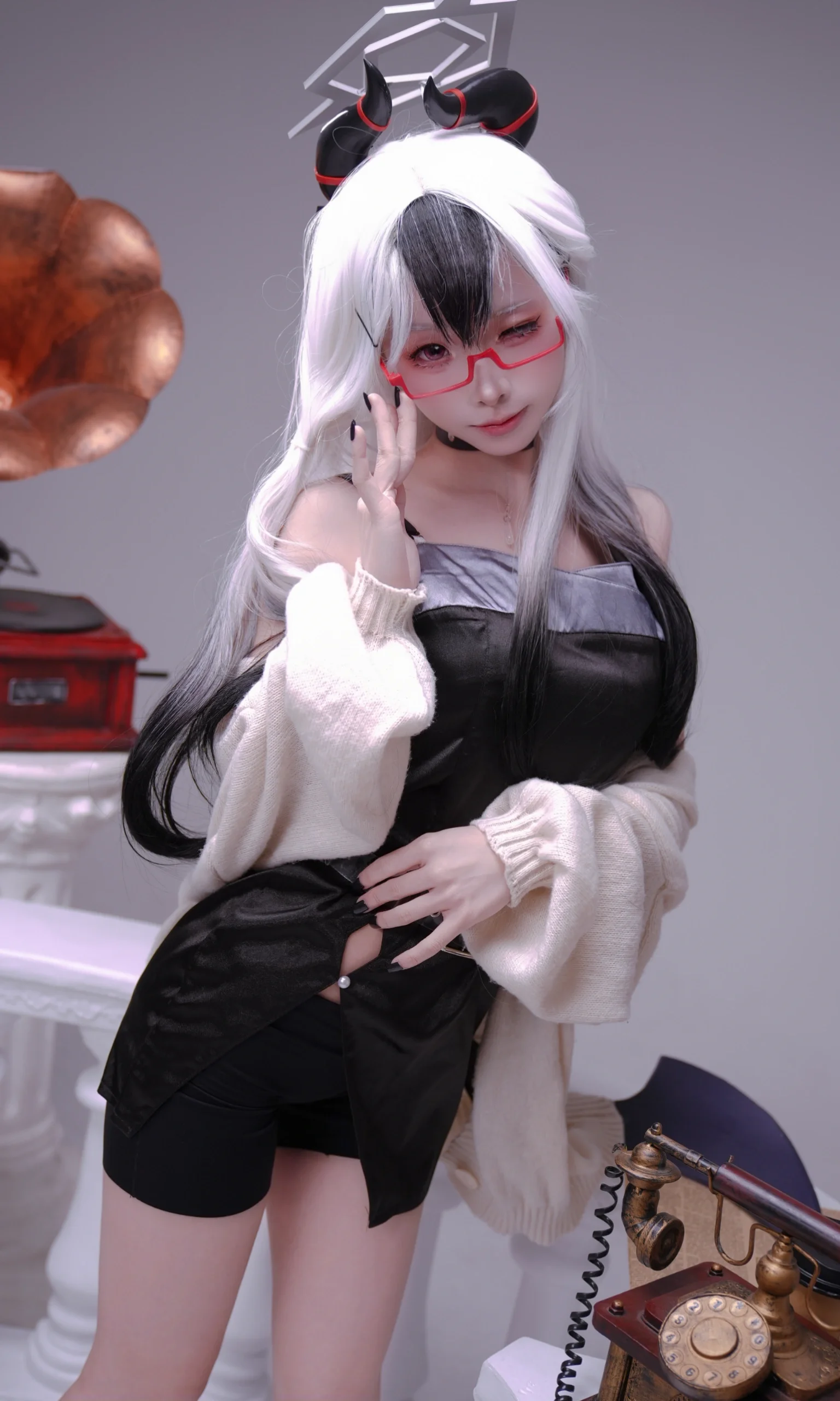 【蔚蓝档案佳代子cos】礼服Ver.02，慵懒复古中的几何美学 - 第 2 张