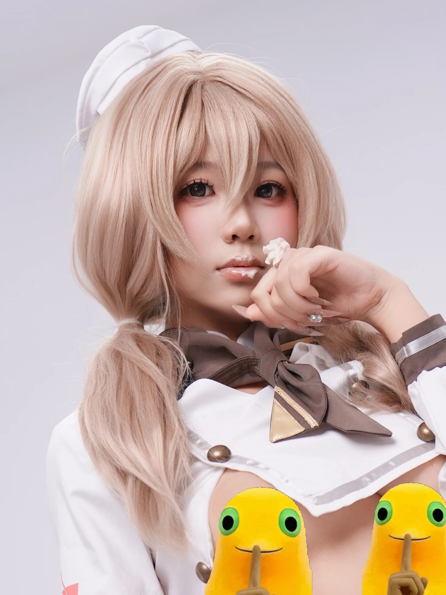 【布蕾德cos】在影棚里拿面包圈，还原NIKKE胜利女神的烘焙师