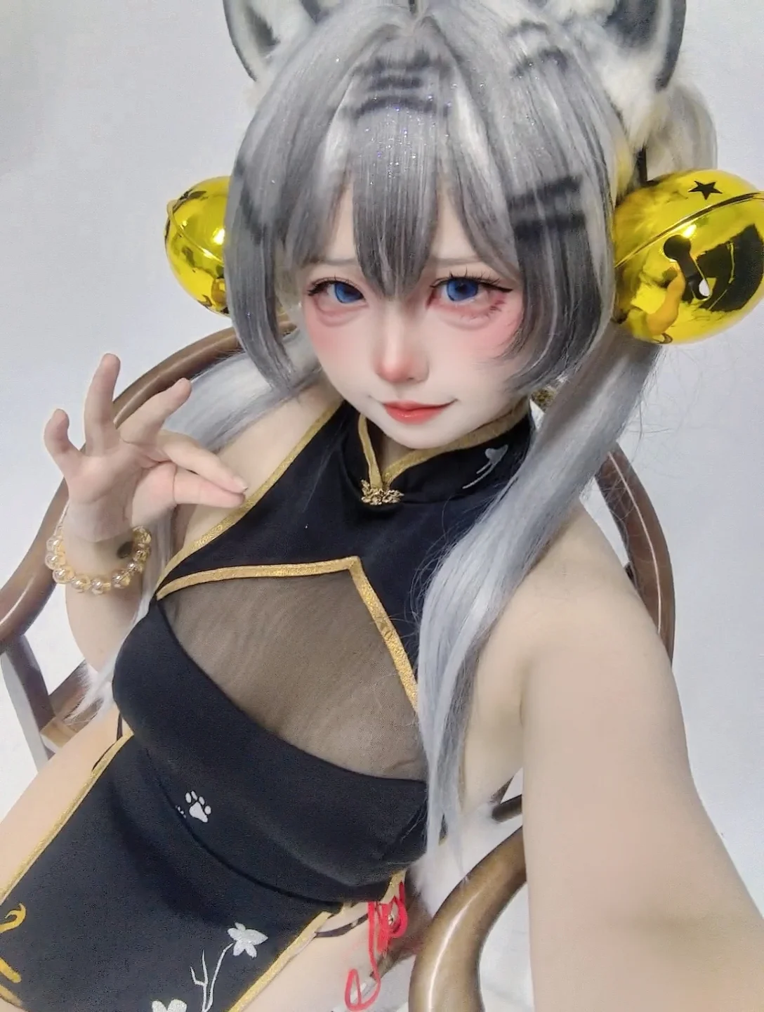 【白虎娘cos】虎啸风生中的雌小鬼也很有爆发力 - 第 1 张