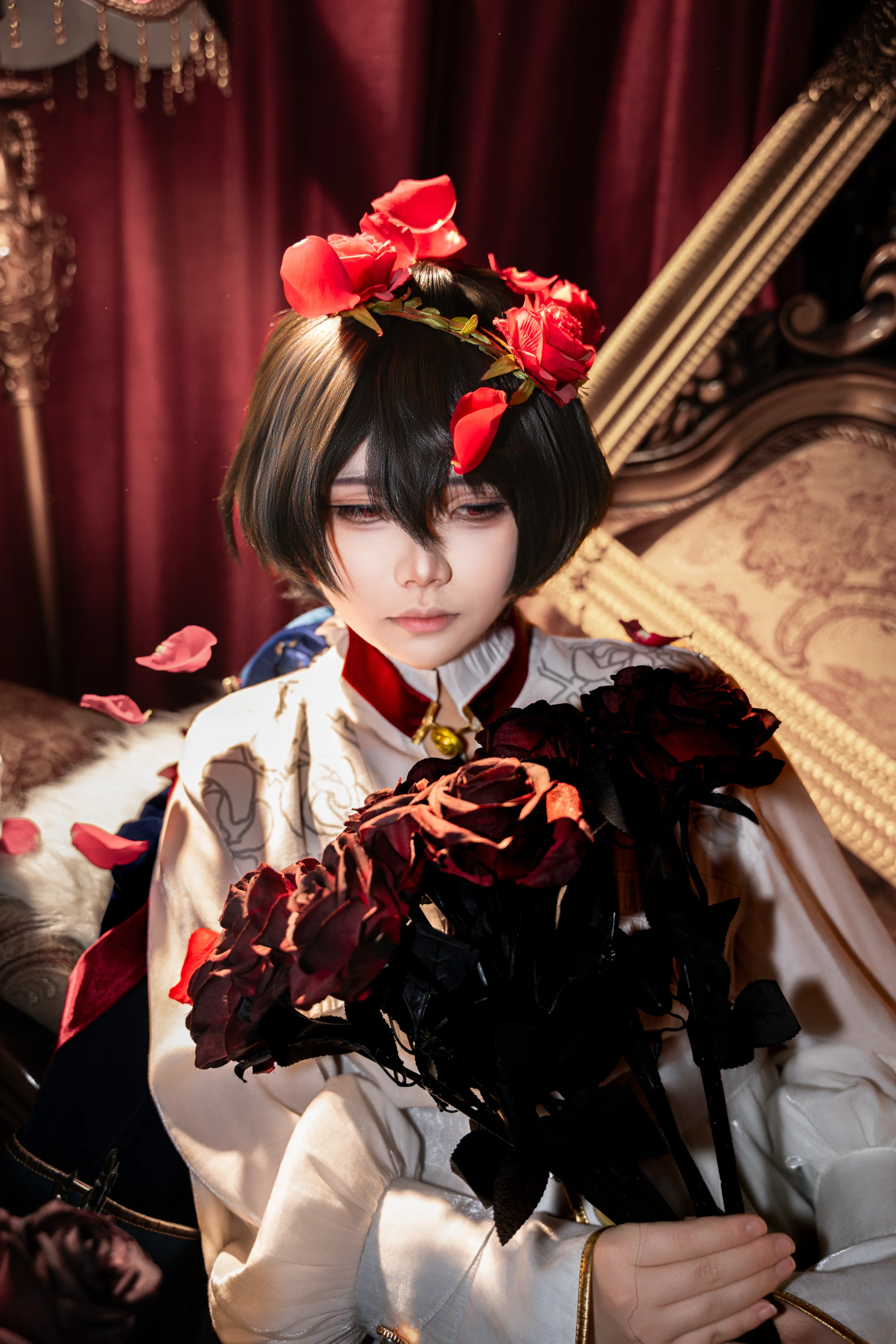 【朔间凛月cos】偶像梦幻祭2，黑红玫瑰与复古宫廷的华丽演绎 - 第 2 张