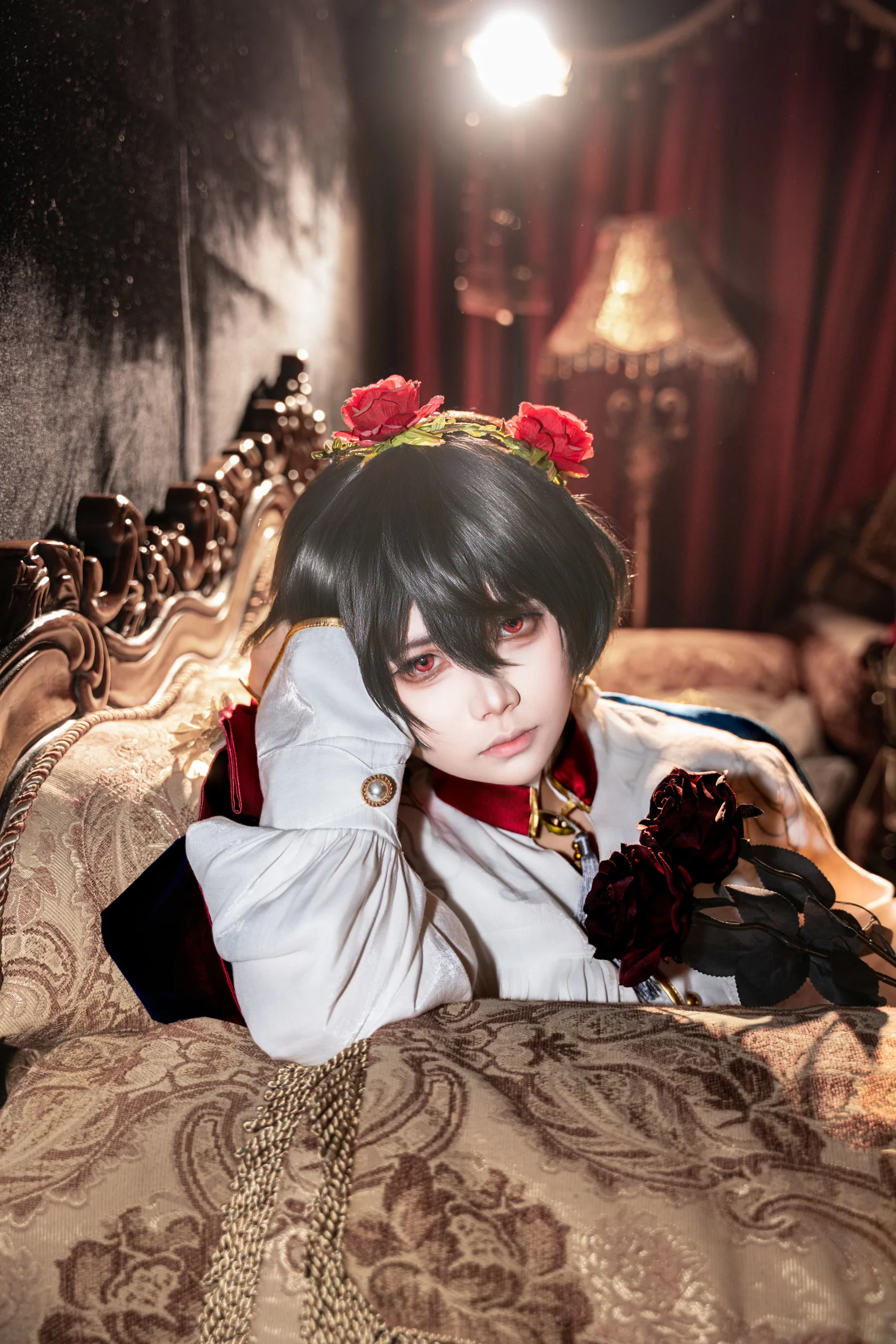 【朔间凛月cos】偶像梦幻祭2，黑红玫瑰与复古宫廷的华丽演绎 - 第 6 张