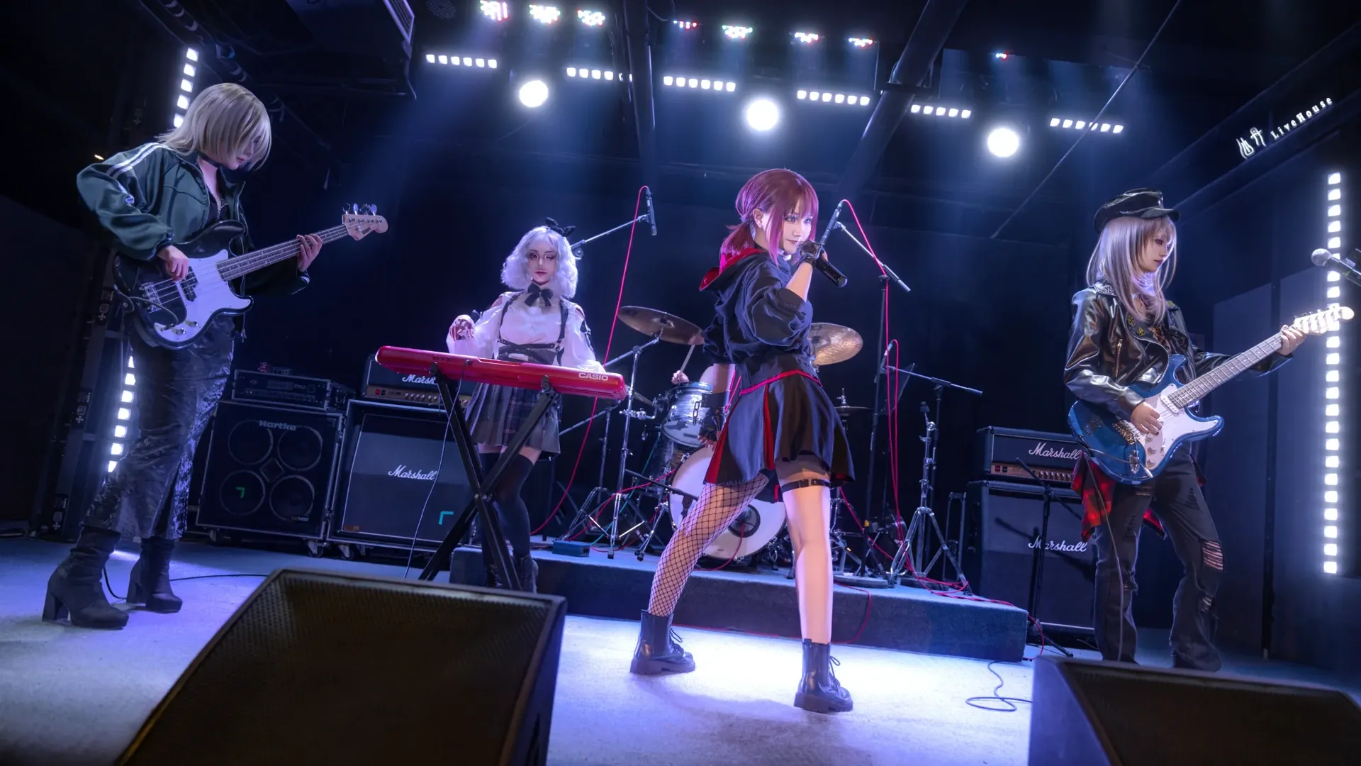 【井芹仁菜cos】第一次带队登台Girlsbandcry的Livehouse舞台 - 第 4 张