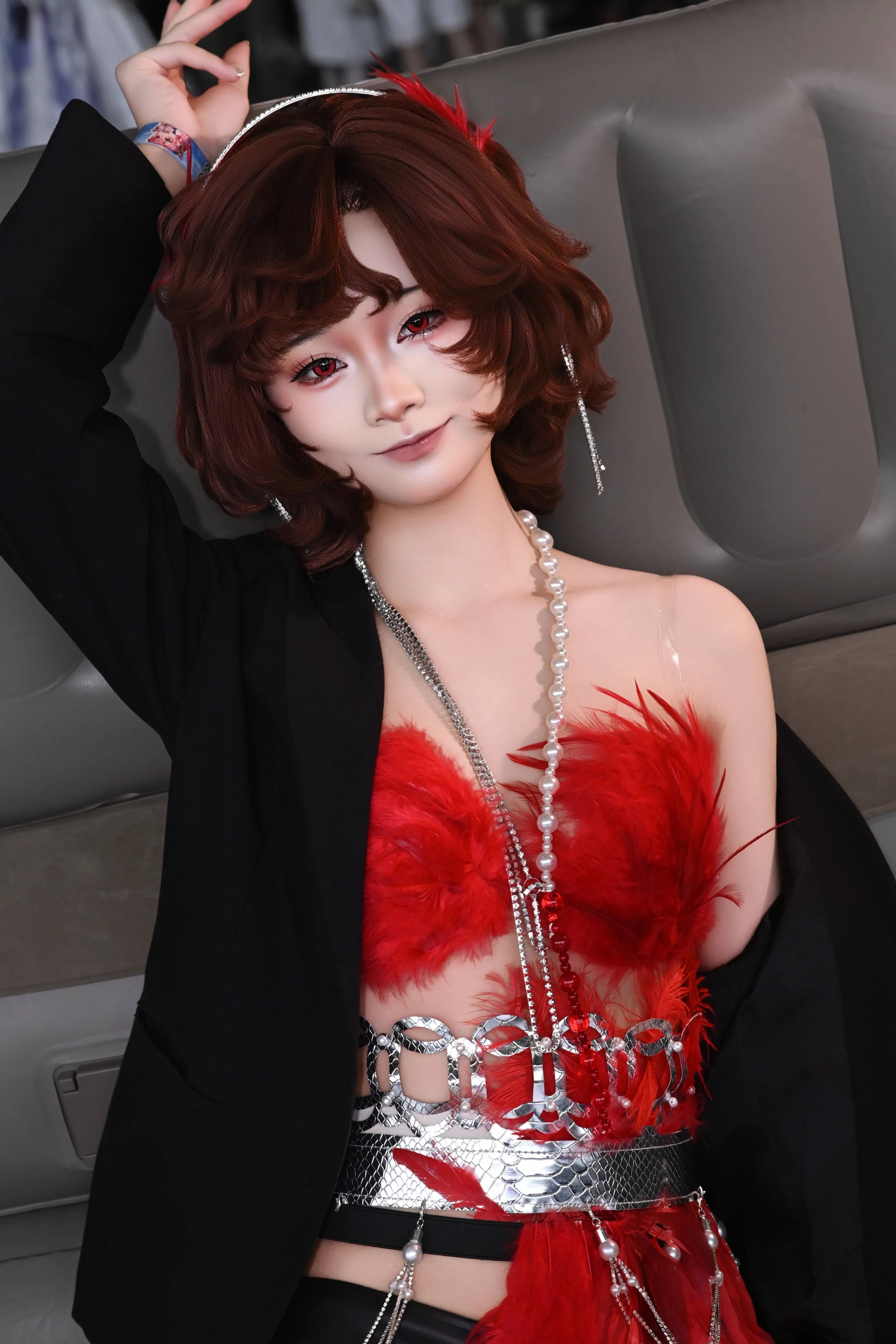 【重返未来1999cos】红羽黑西装，老爷想我了吗？