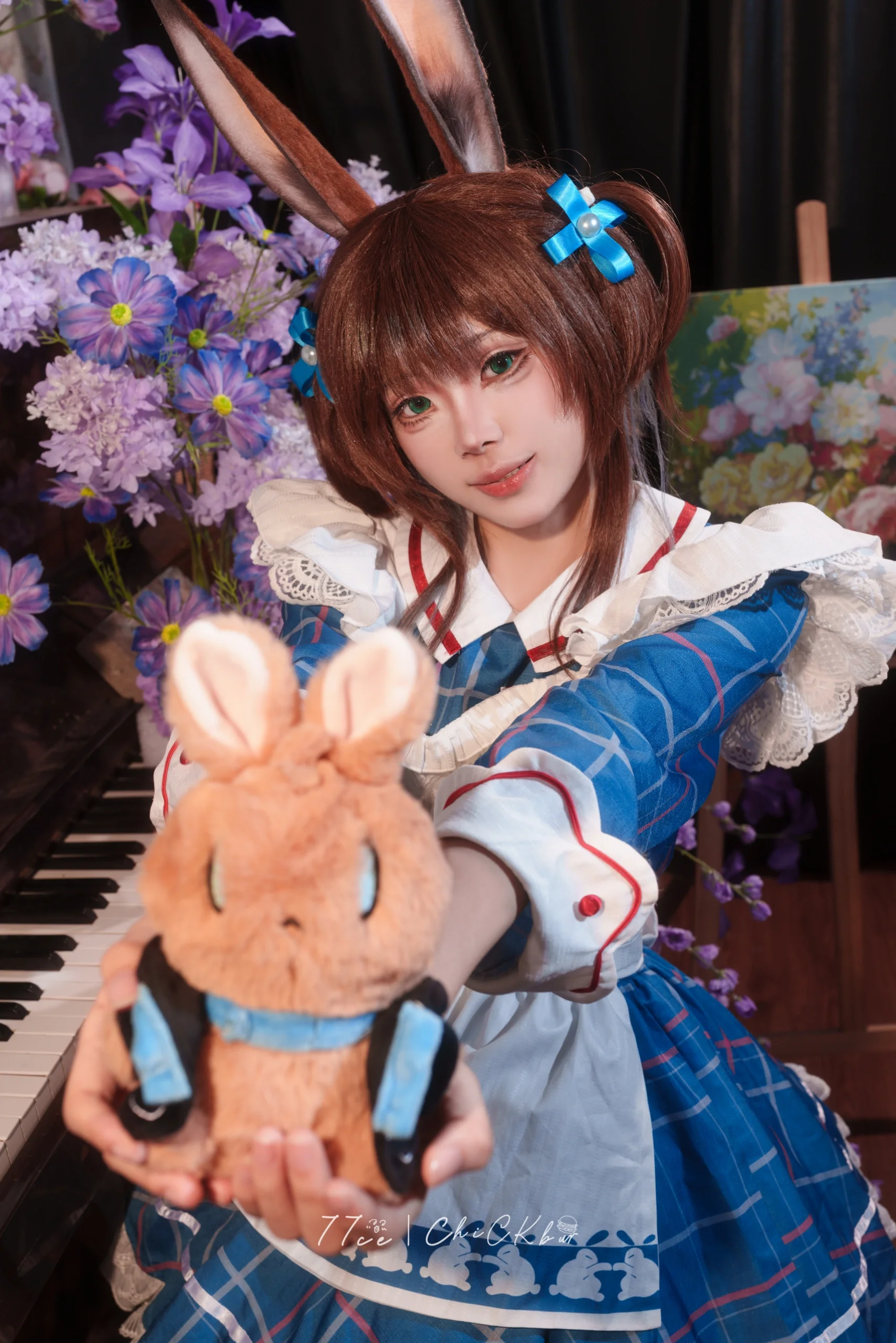 【アーミヤ コスプレ】ドクター、ここにピアノ室とうさちゃんを連れたアーミヤがいますよ - 2 枚目
