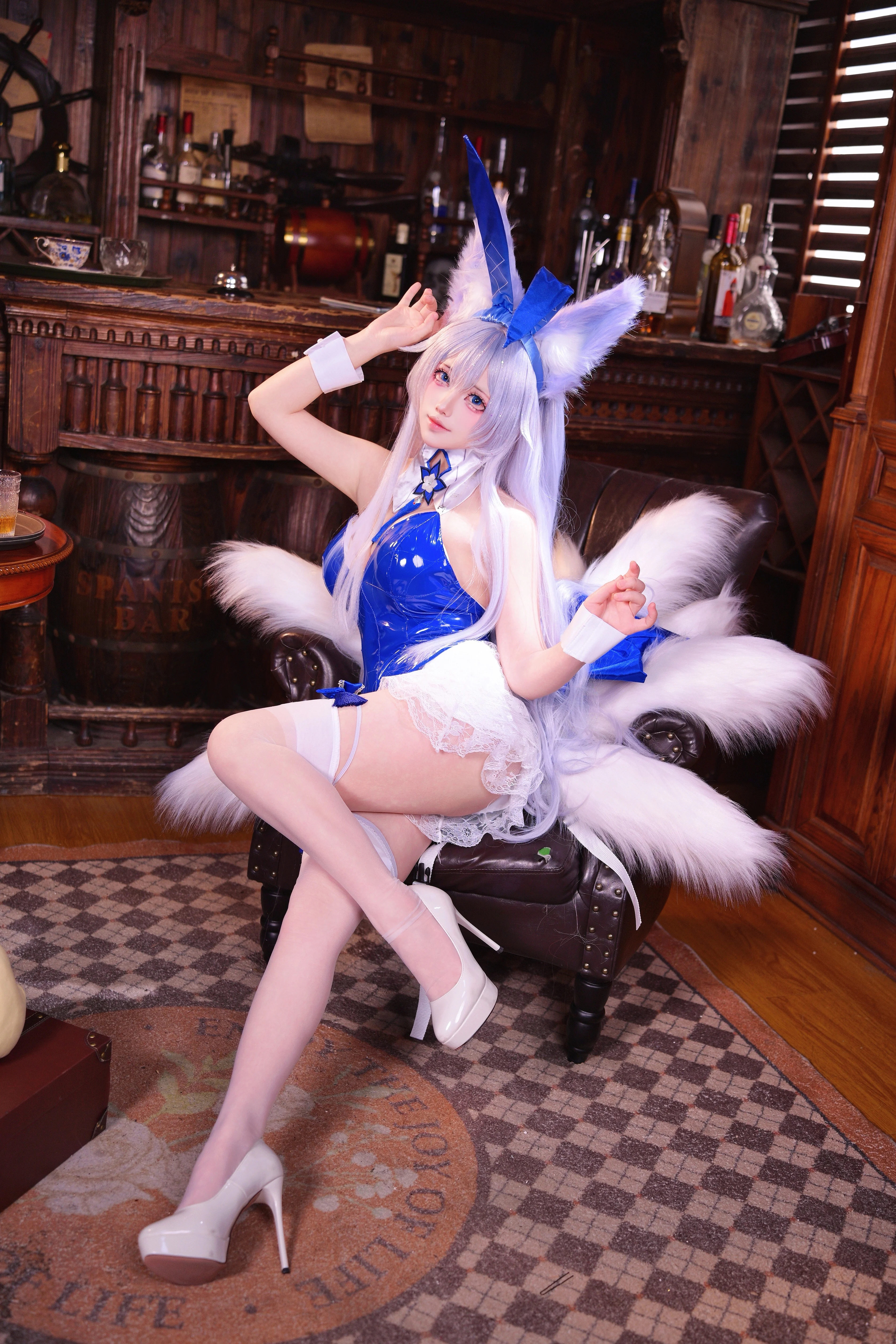 【信浓cos】碧蓝航线复古酒吧里的漆皮狐耳兔女郎 - 第 5 张