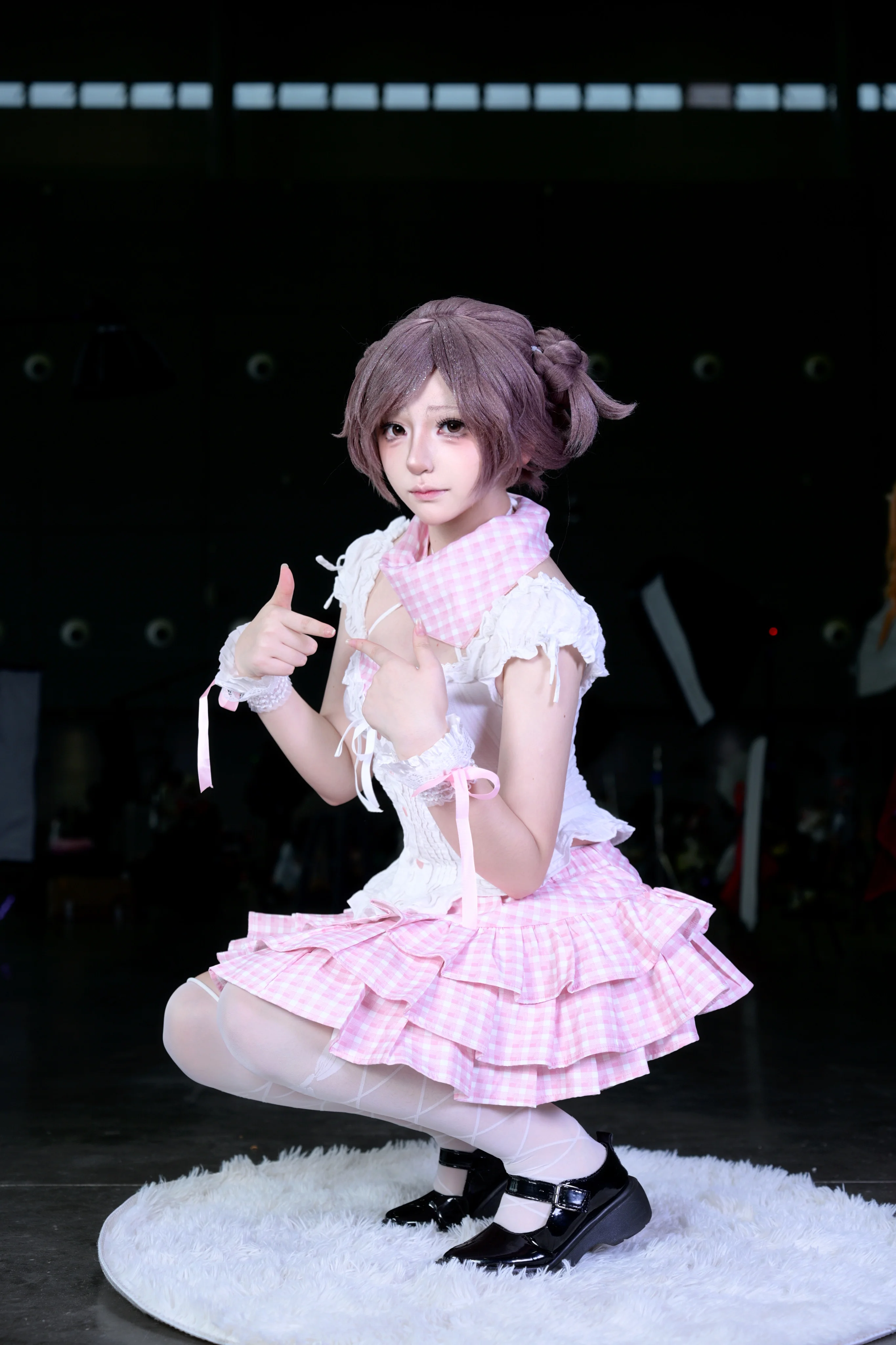 【小松奈奈cos】这套粉色格纹的场照，命运的齿轮开始转动 - 第 3 张