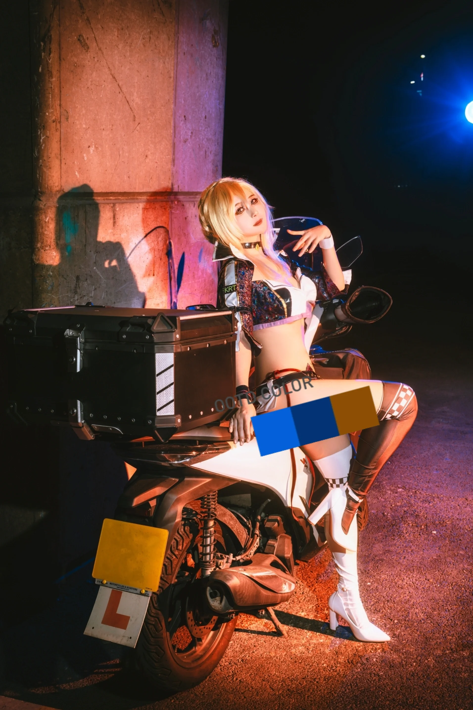 【黑呆cos】FGO赛车服：伦敦街头的外卖摩托与被迫营业 - 第 2 张