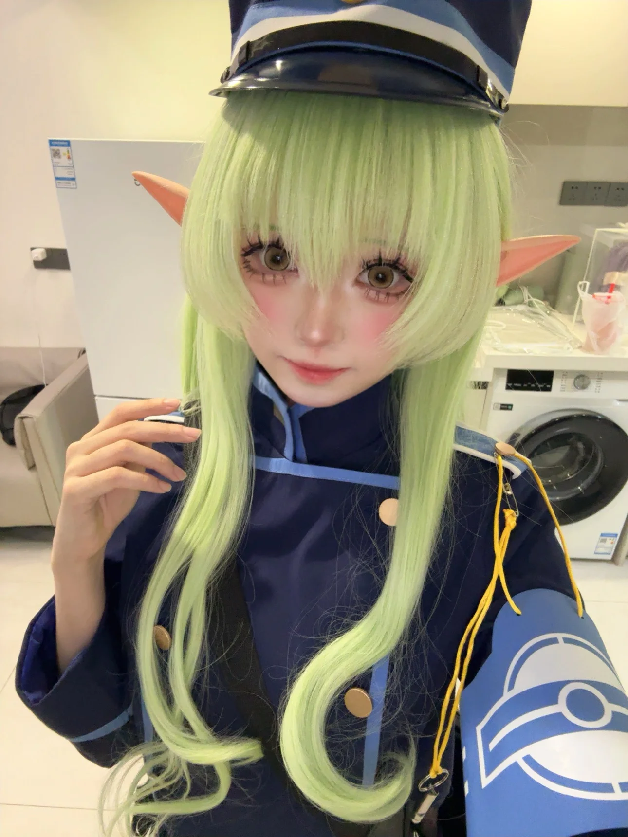 [Tachibana Hikari Cosplay] Blue Archive's Blue and White Uniform, Freezing the Energetic Moments of Daily Life - Image 1