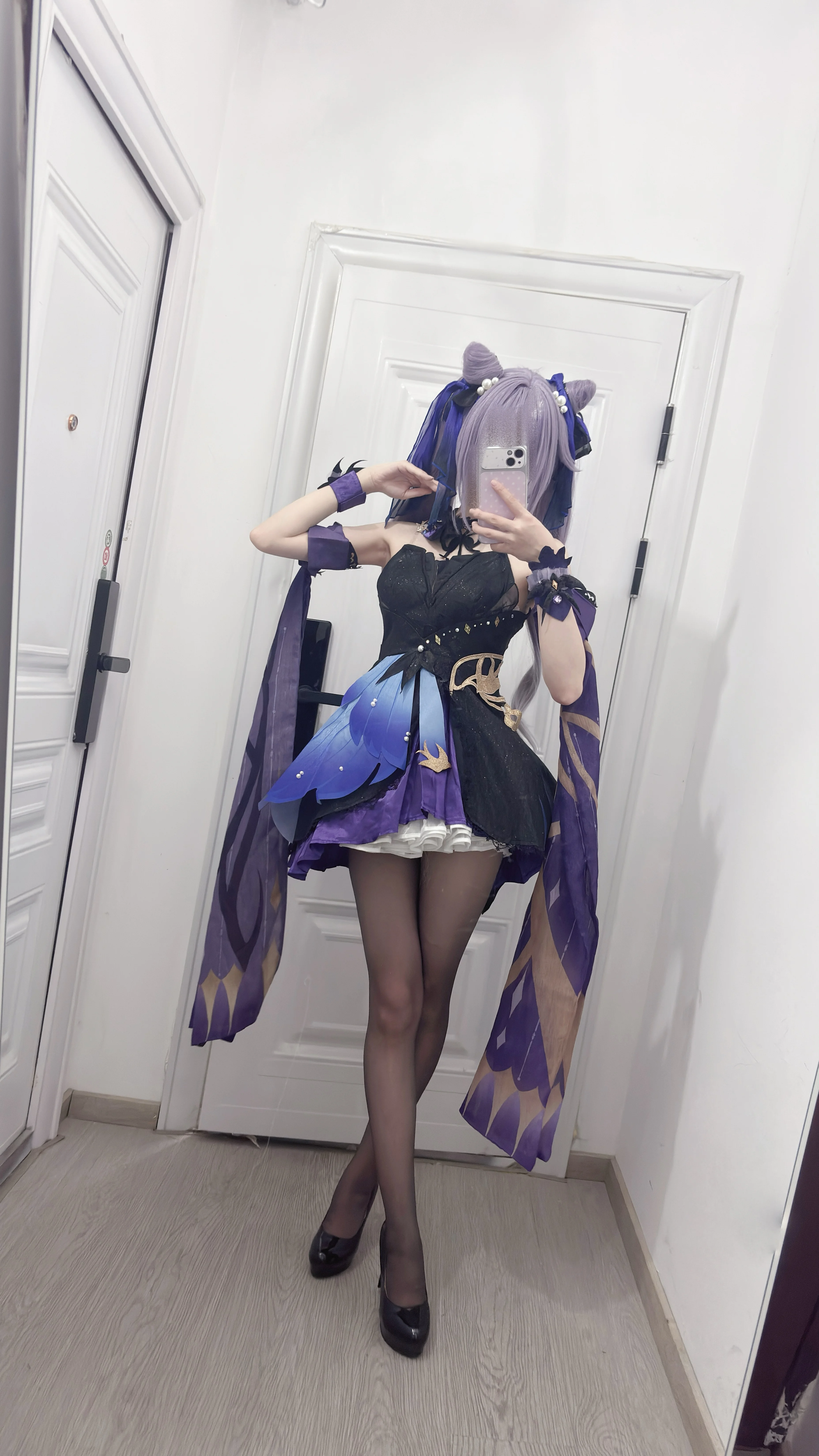 【刻晴cos】原神霓裾翩跹对镜自拍穿搭与丝袜体验分享