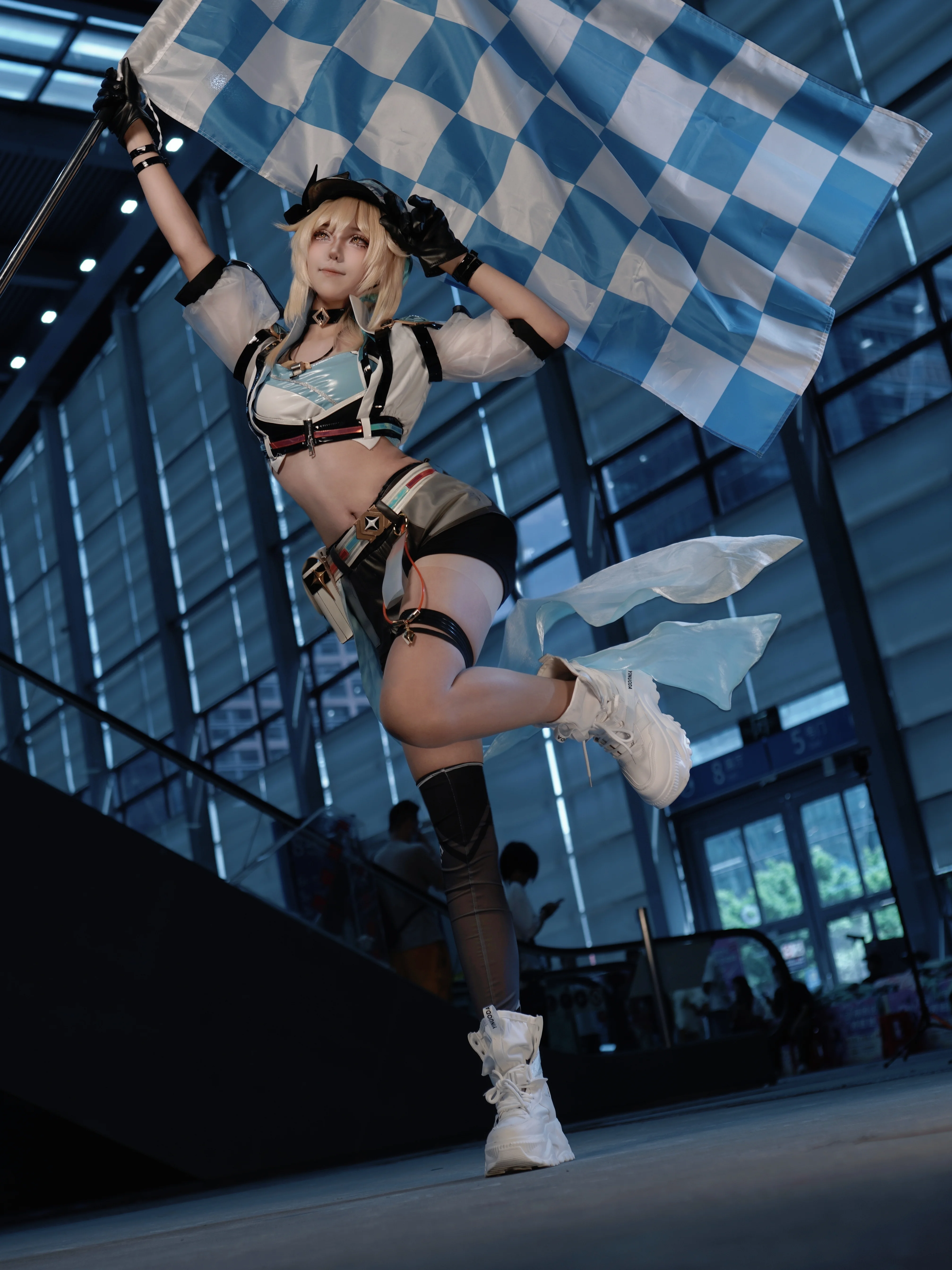 【荧cos】赛车小荧出击，展馆里的竞速风