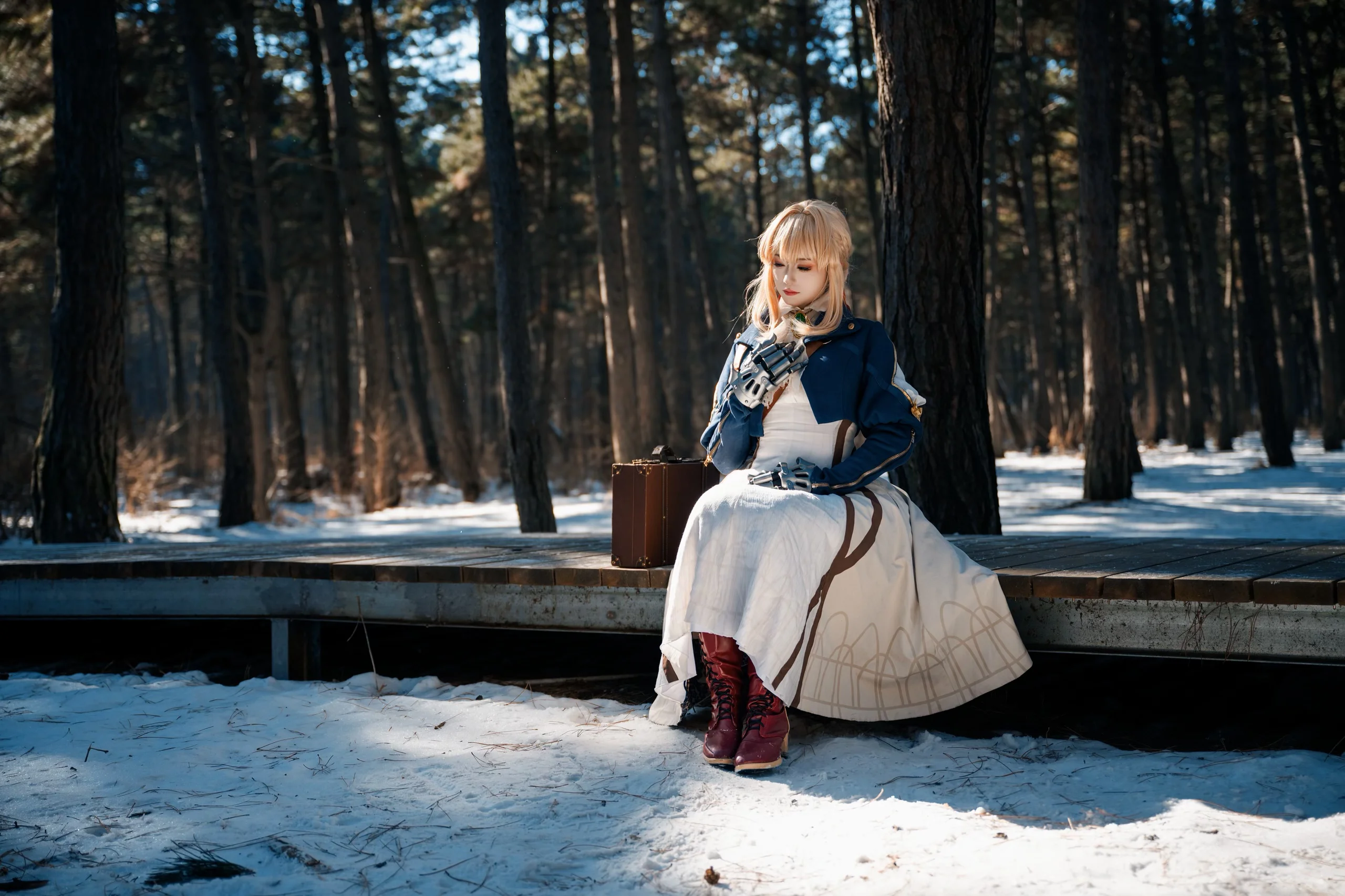 [Violet Evergarden Cosplay] Violet Evergarden: Winter Portrait in the Changchun Snowy Pine Forest - Image 4