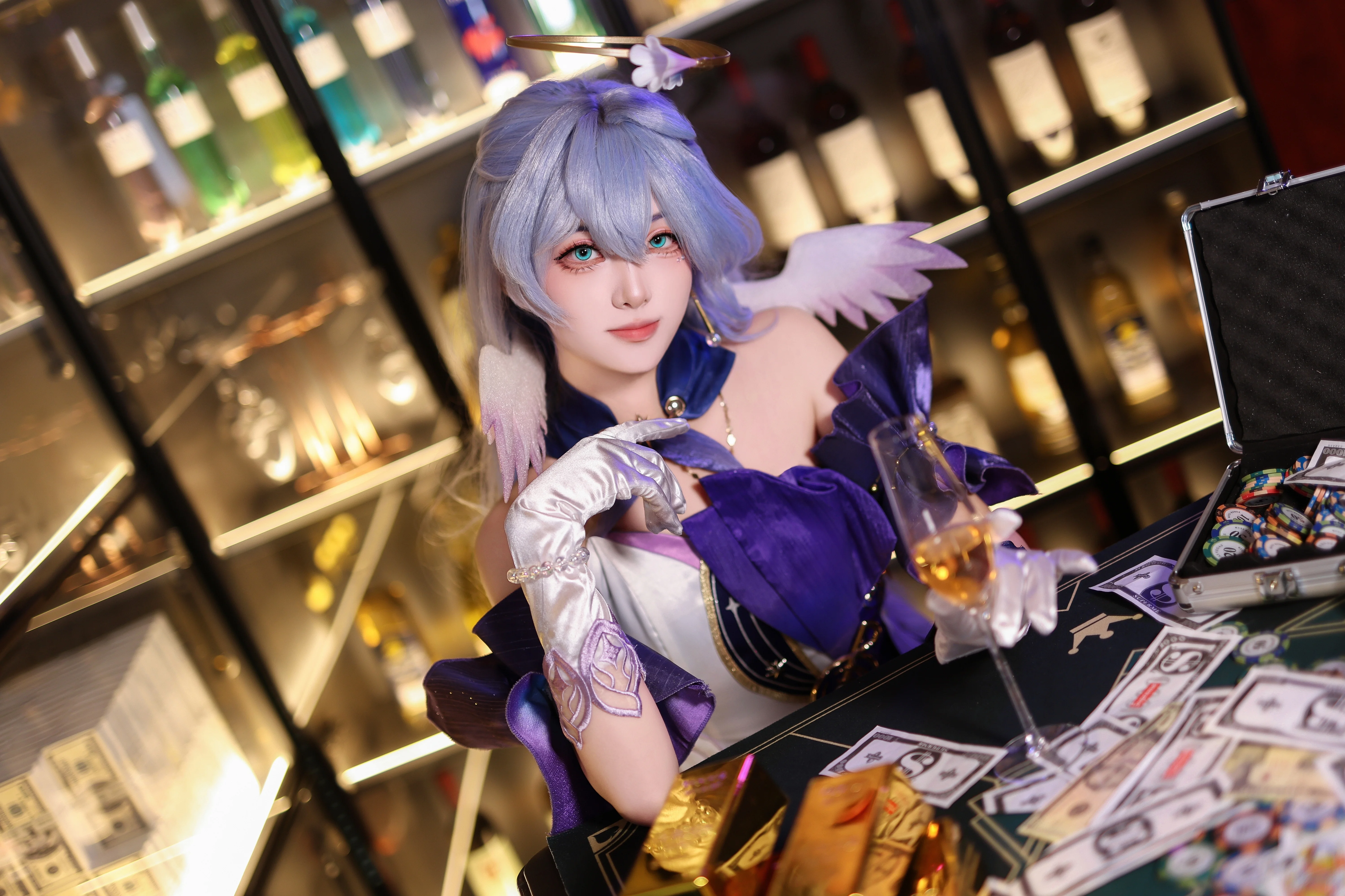 【知更鸟cos】崩坏星穹铁道里的银翼歌者与周末酒馆 - 第 5 张