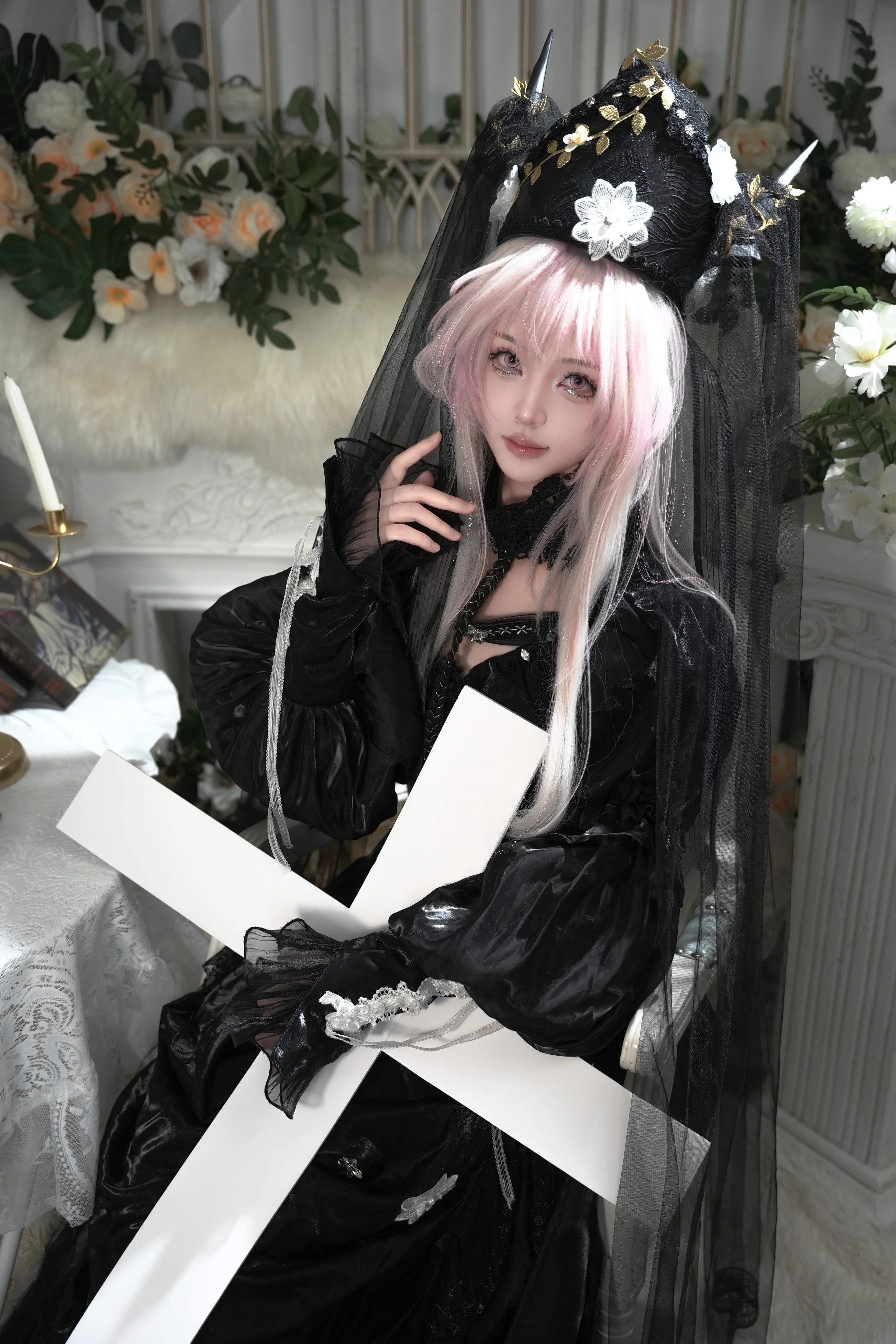【特蕾西娅cos】明日方舟魔王追悼，氛围感哥特风拍摄分享 - 第 4 张