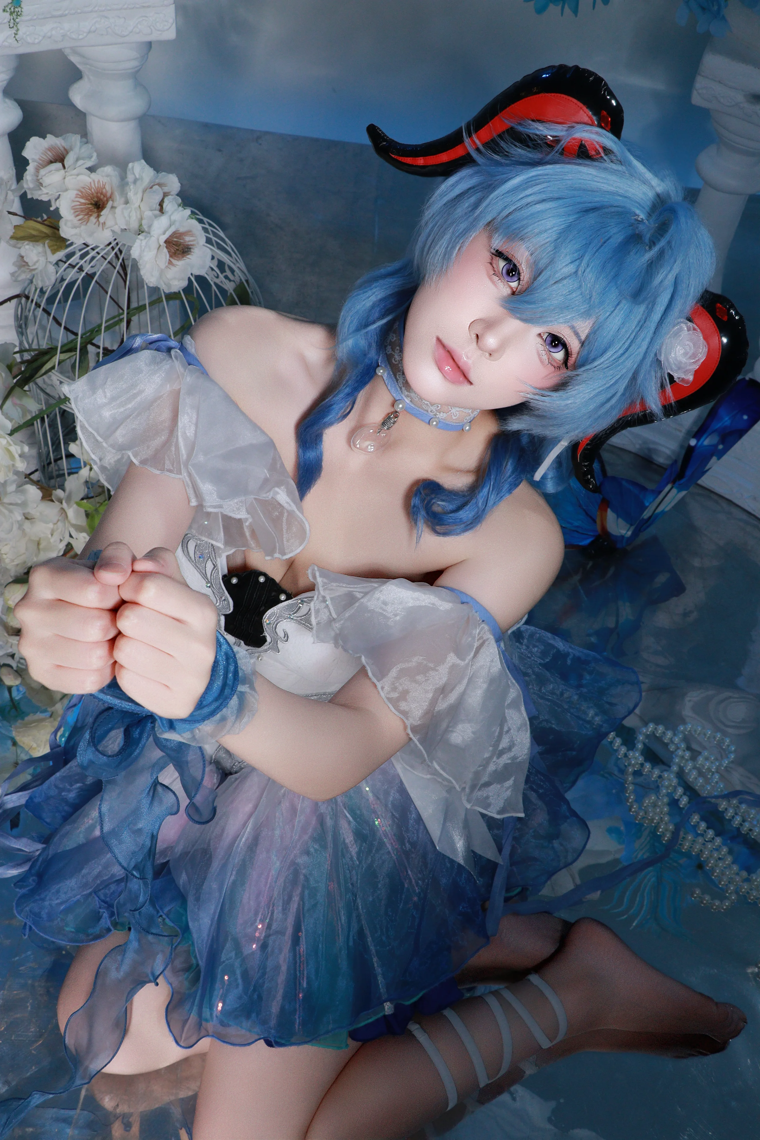 【甘雨cos】原神里的蓝发麒麟，安静氛围下的倒影瞬间 - 第 5 张