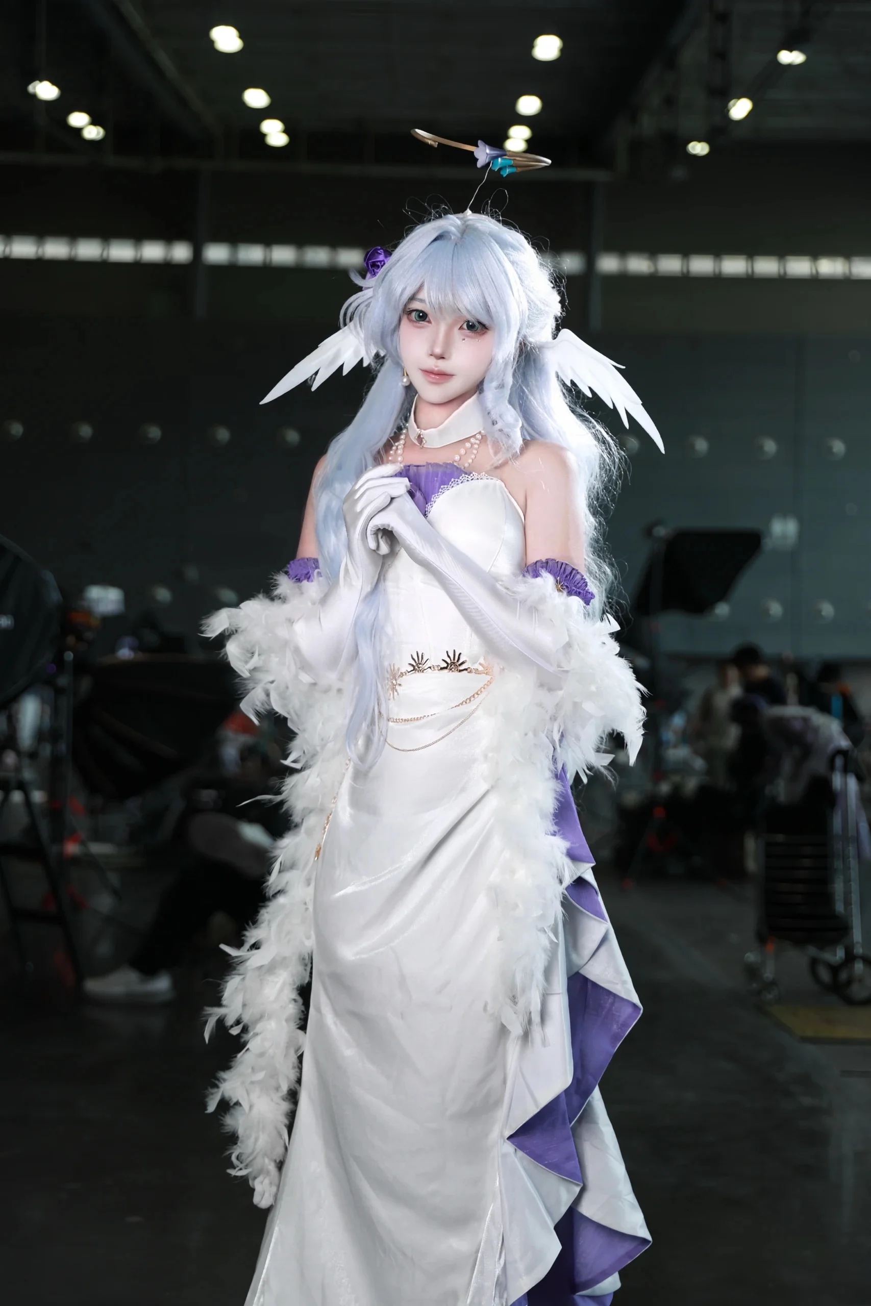 【知更鸟cos】崩坏星穹铁道里的那只纯白飞鸟 - 第 1 张
