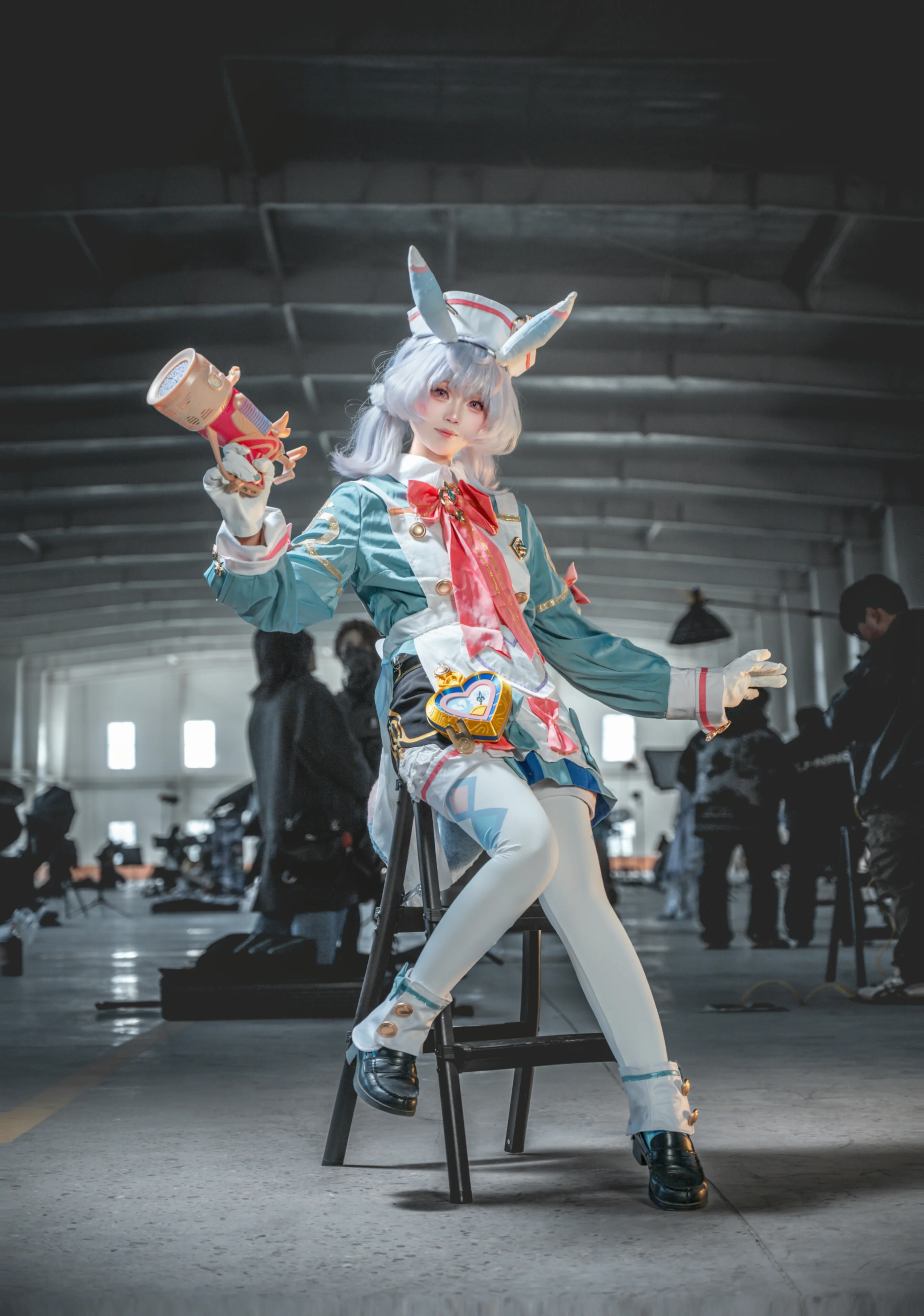 【希格雯cos】水蓝色兔耳水手服的仓库光影记录 - 第 3 张