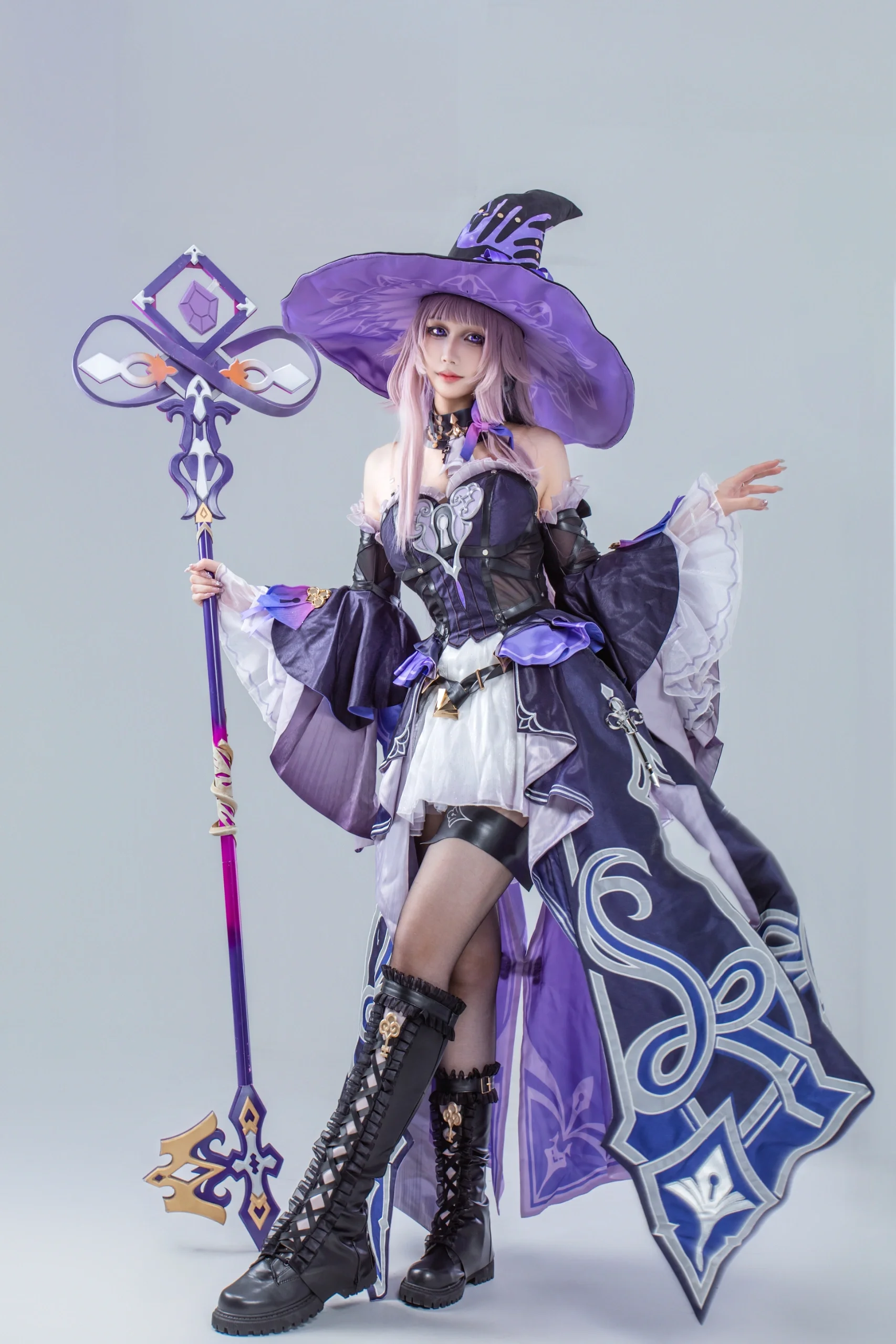 [Herta Cosplay] A Complete Record of the Magician Robes and Props from Honkai: Star Rail - Image 1