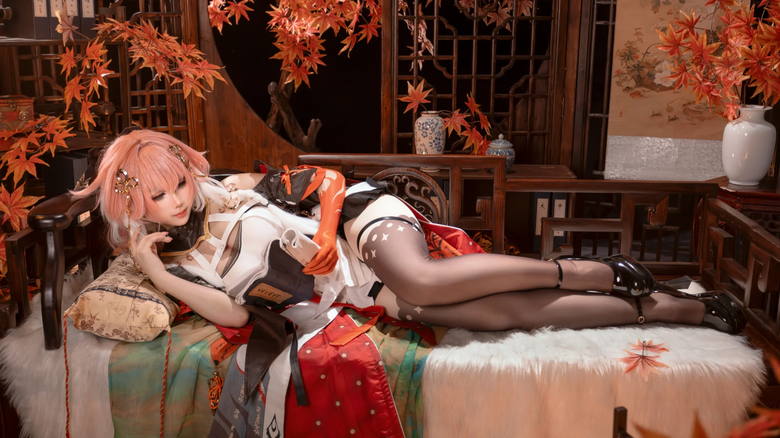 [Changli Cosplay] Stepping into a Wash-Painting Poem in Wuthering Waves: Today's Elegance and Heroic Grace - Image 4