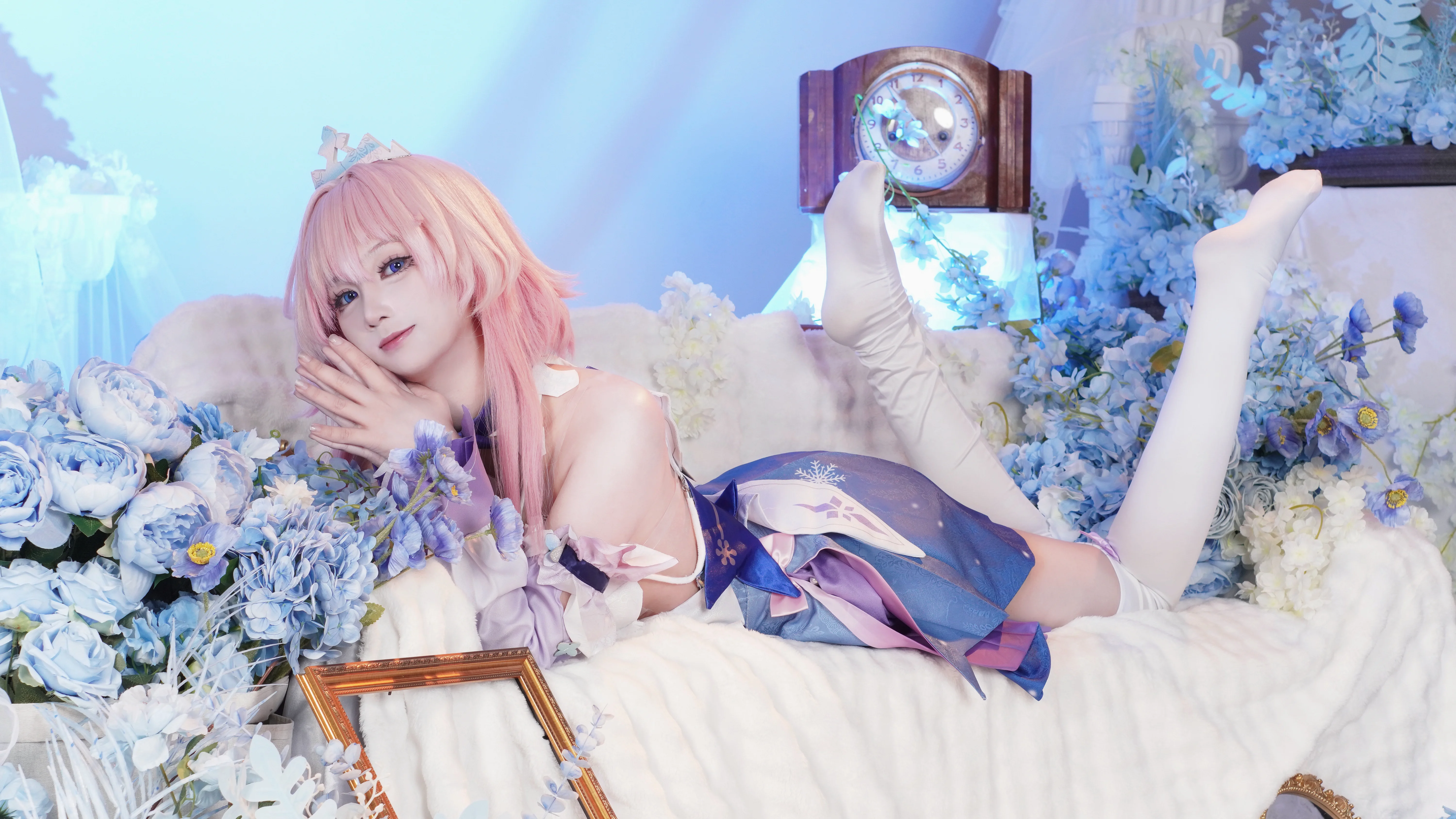 [March 7th cosplay] A Dreamy Ice and Snow Freeze-Frame in Honkai: Star Rail - Image 4