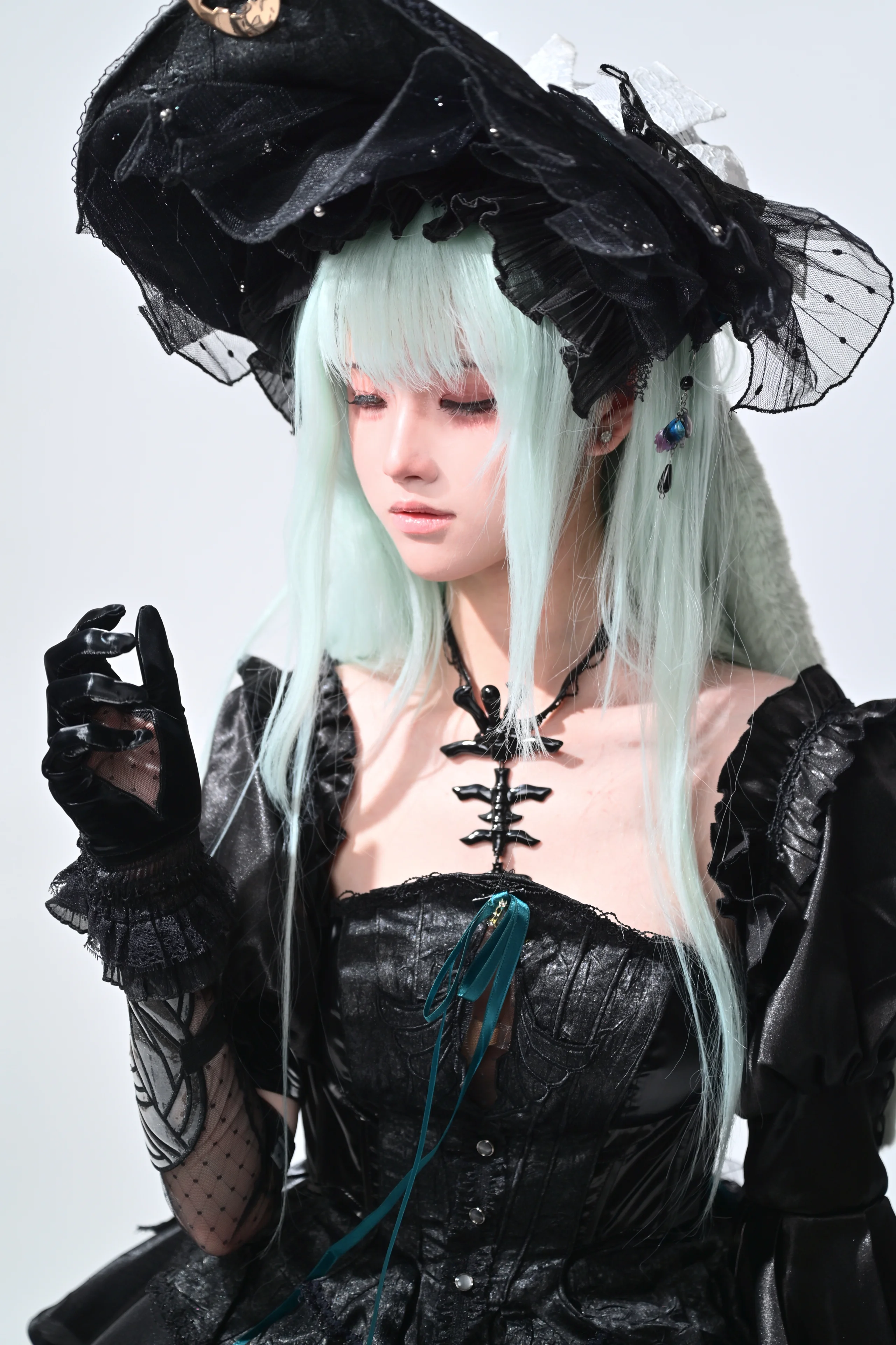 【若葉睦cos】試穿新戰袍的崩潰與驚喜，帶著大拖尾備戰漫展 - 第 5 張