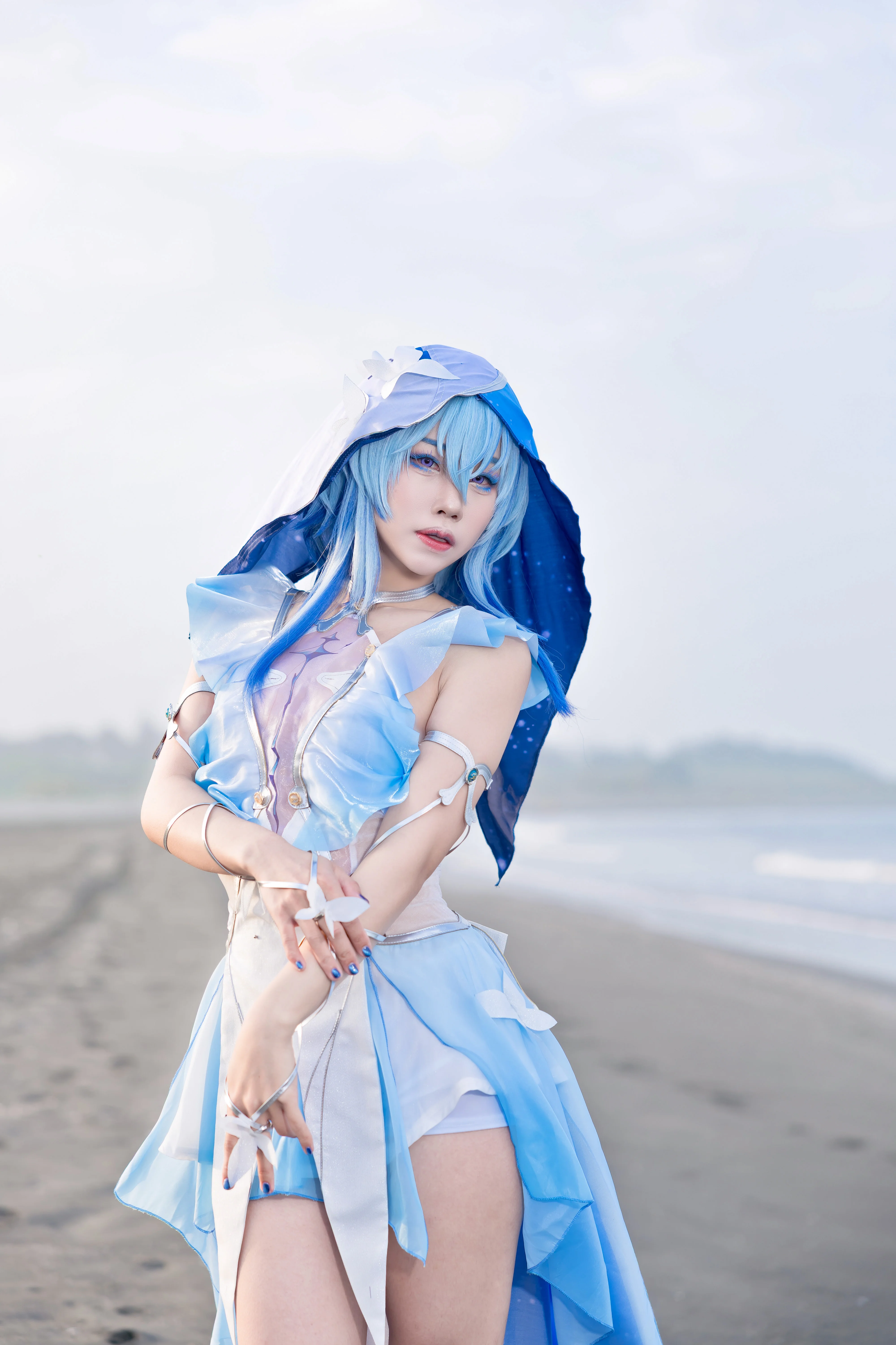 【守岸人cos】鸣潮海岸线，这次终于把守岸人的氛围感拍透了 - 第 10 张