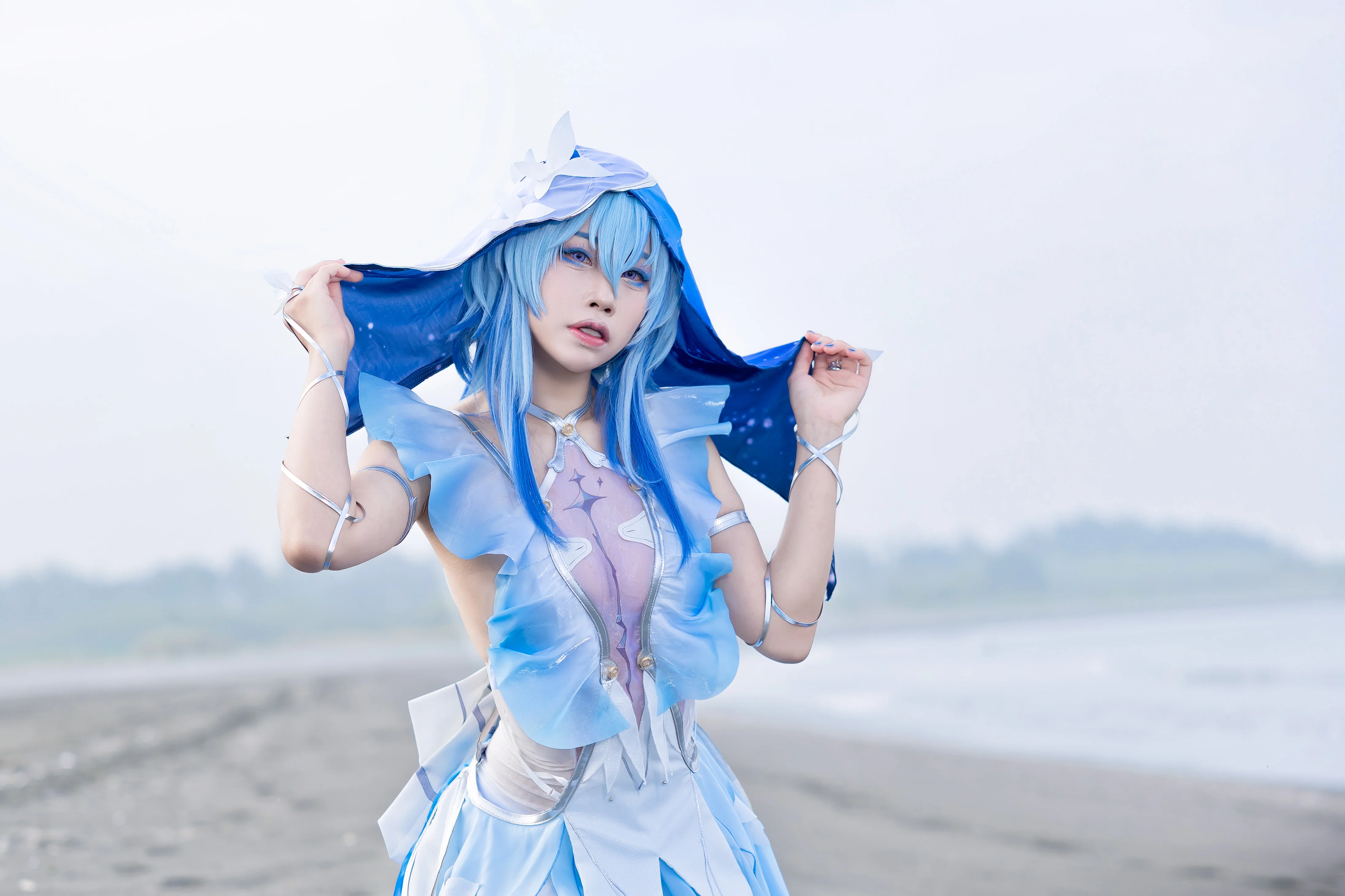 【守岸人cos】鸣潮海岸线，这次终于把守岸人的氛围感拍透了 - 第 12 张