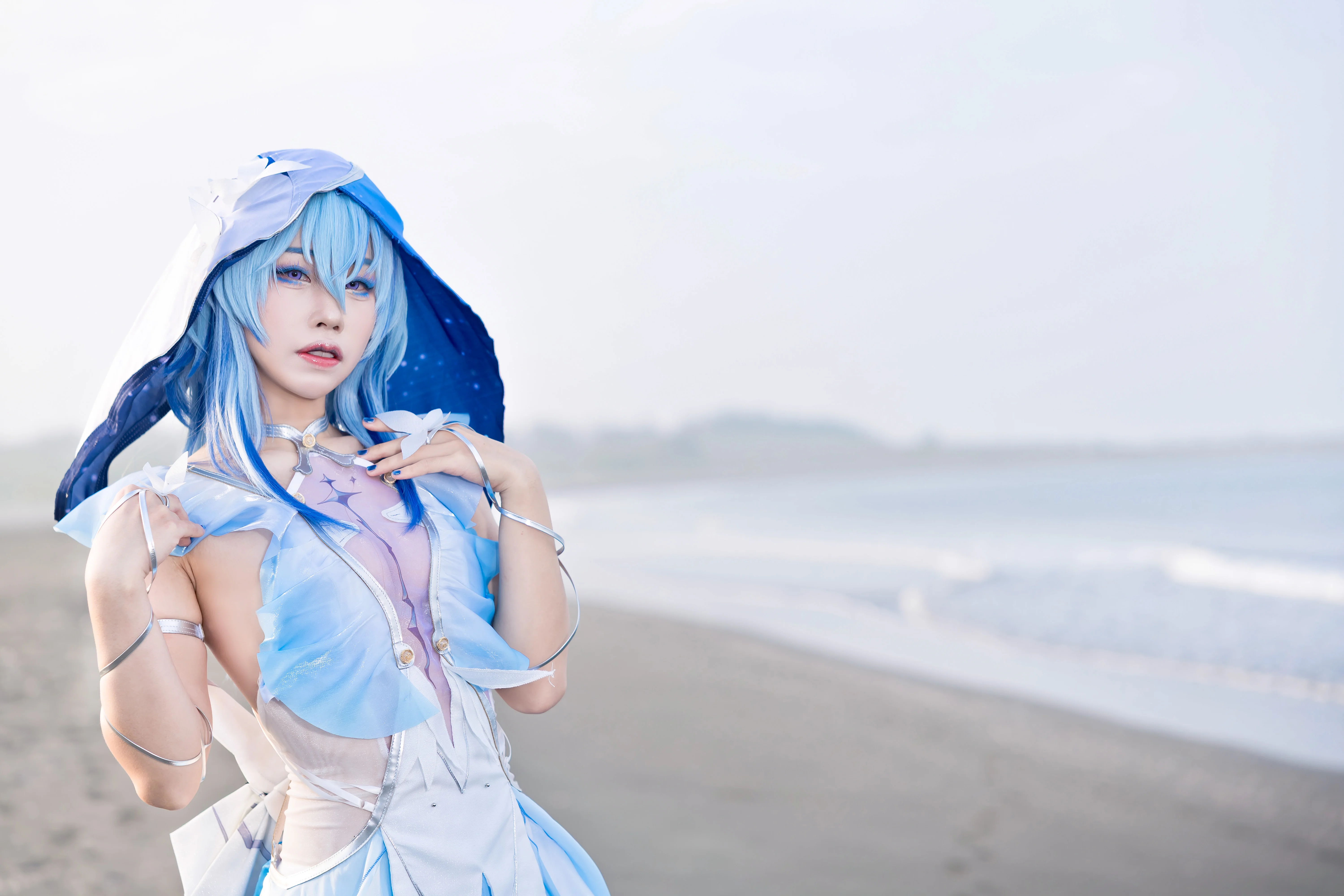 【守岸人cos】鸣潮海岸线，这次终于把守岸人的氛围感拍透了 - 第 14 张