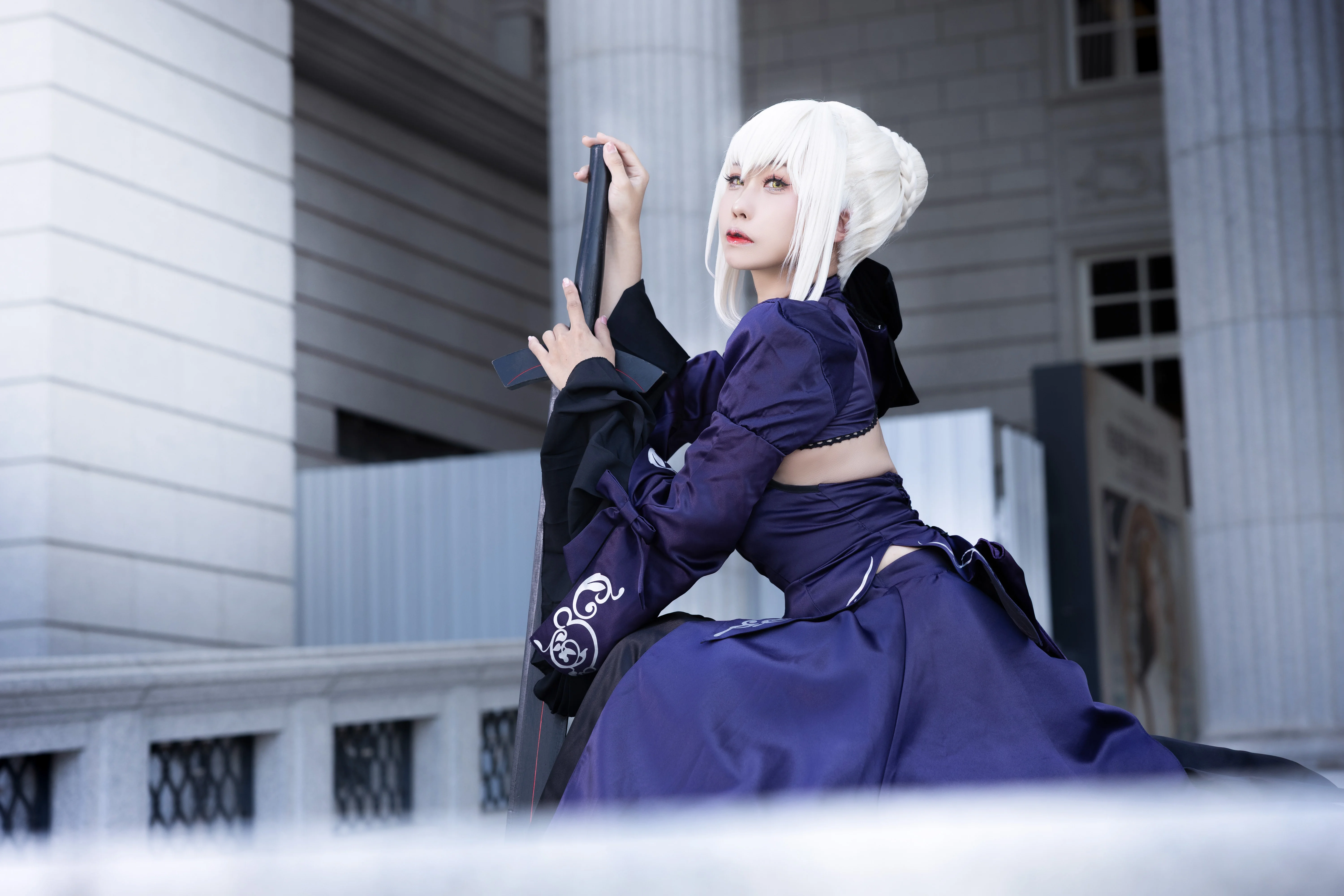 【Altria Cosplay】The Knight's Grace Strolling Among the White Arcades - Image 8