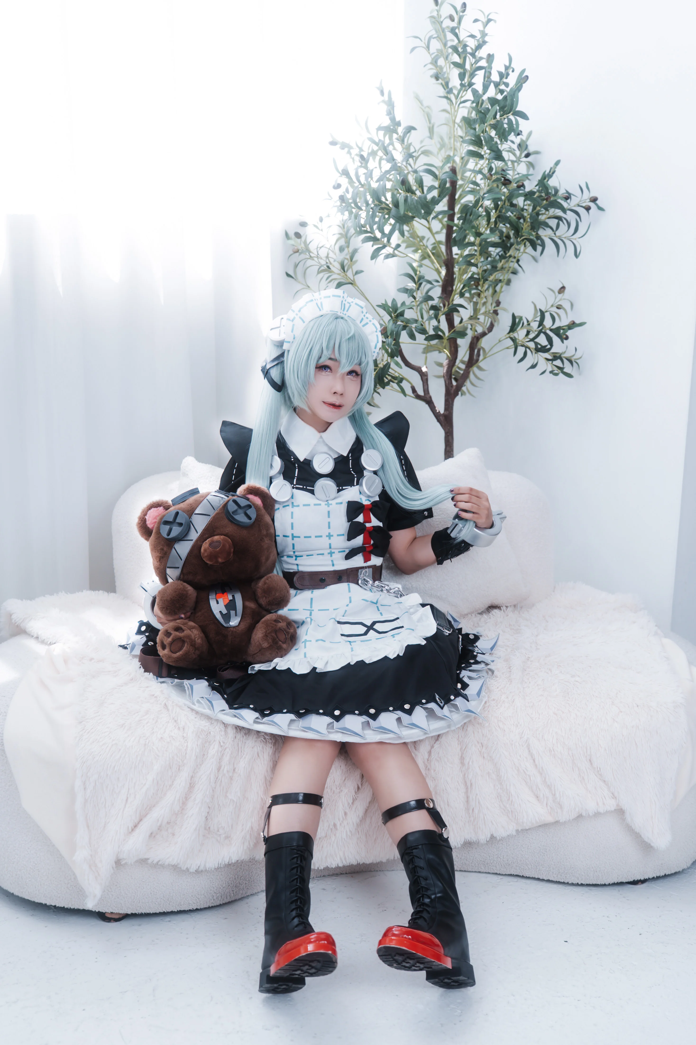 【可琳cos】绝区零女仆的扫除工作时刻
