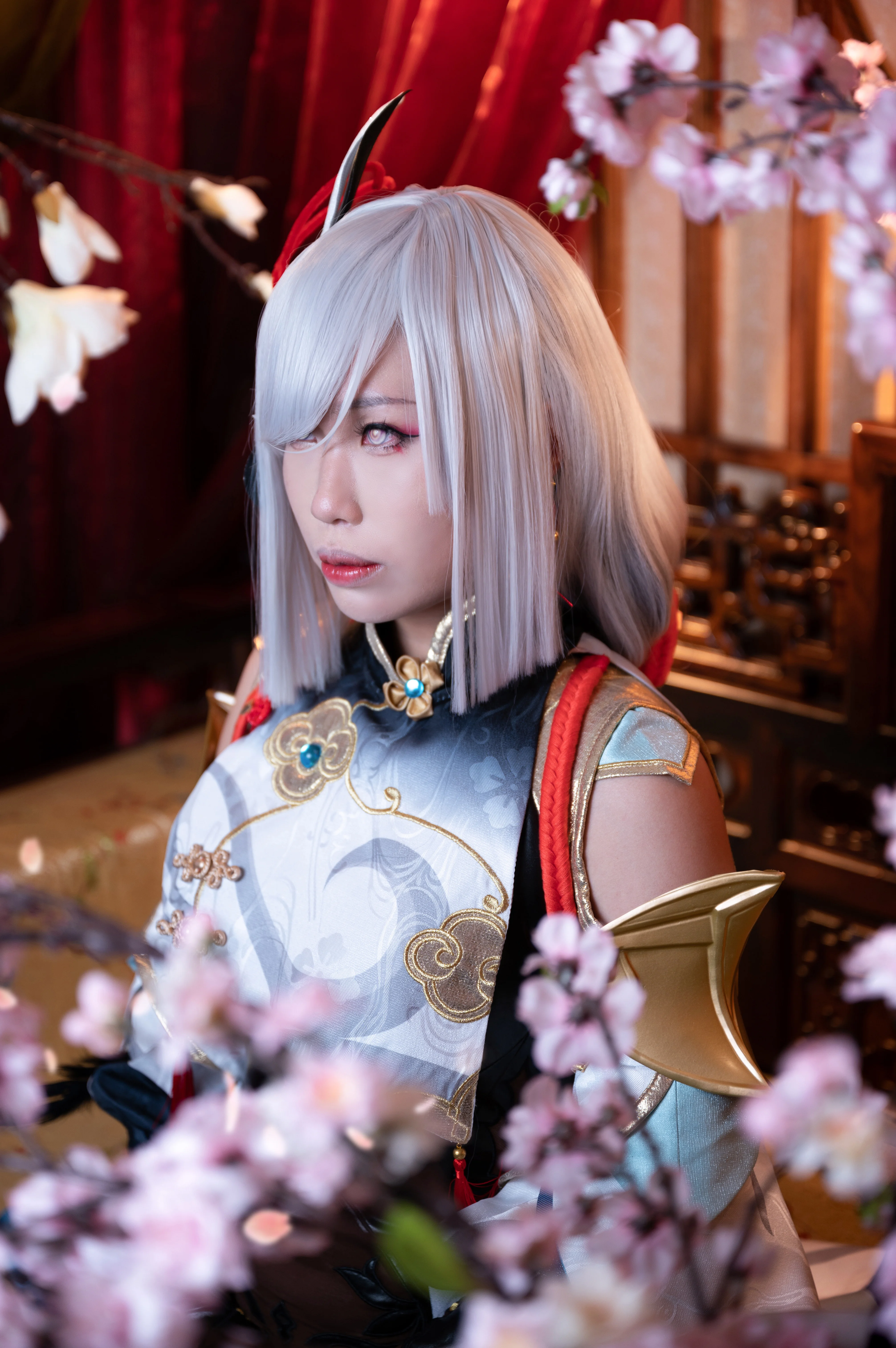 [Shenhe's new outfit Genshin Impact cosplay] Heroic and Valiant Demeanor Under Cold Flowers and Quiet Dew - Image 10