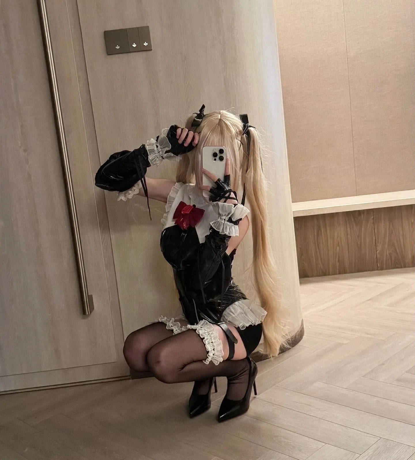【マリー・ローズのコスプレ】一杯のコーヒーに描く春の日の棋局 - 1 枚目