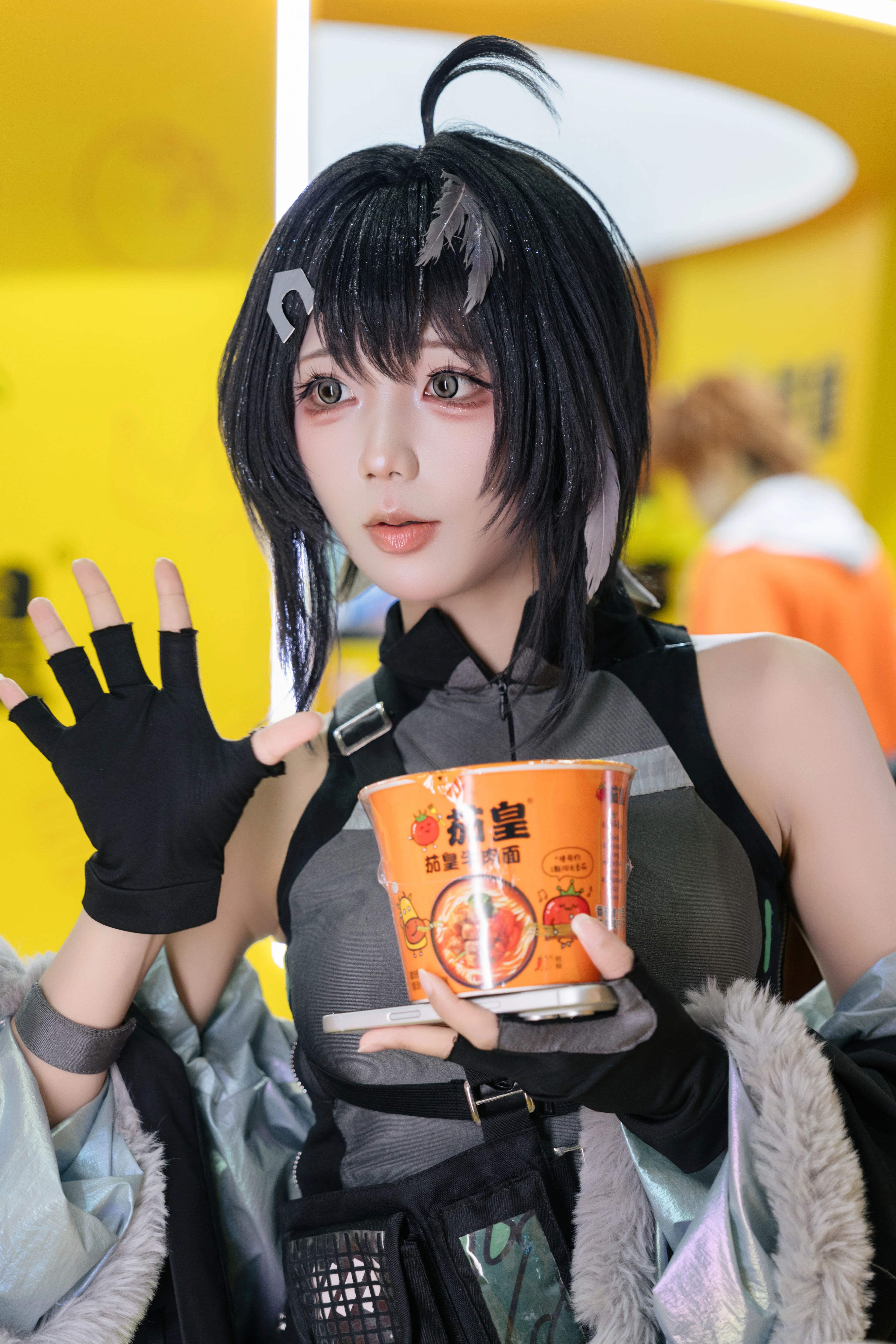【羽毛笔cos】明日方舟萤火虫漫展D1的茄皇干饭时刻
