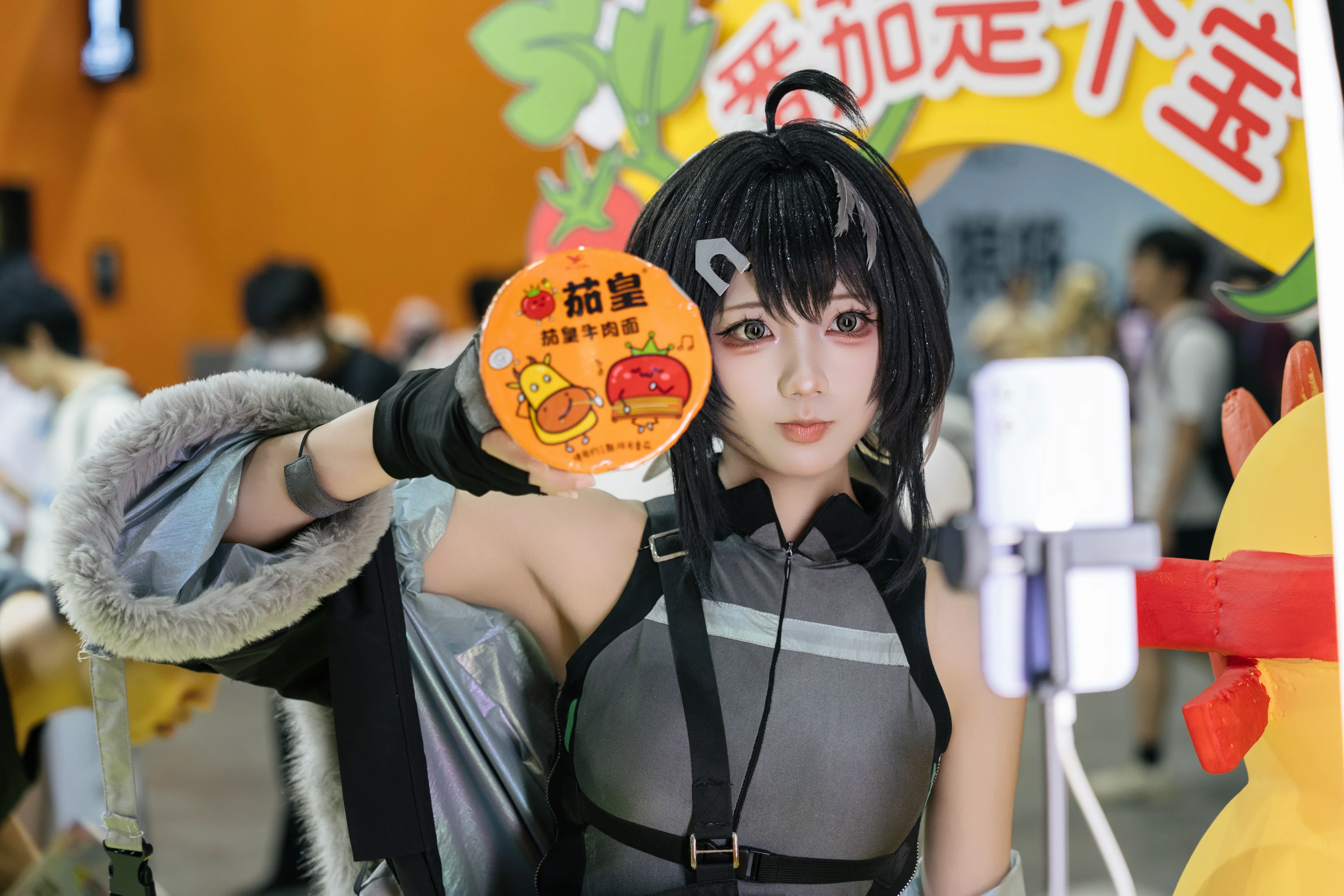 【羽毛笔cos】明日方舟萤火虫漫展D1的茄皇干饭时刻 - 第 5 张