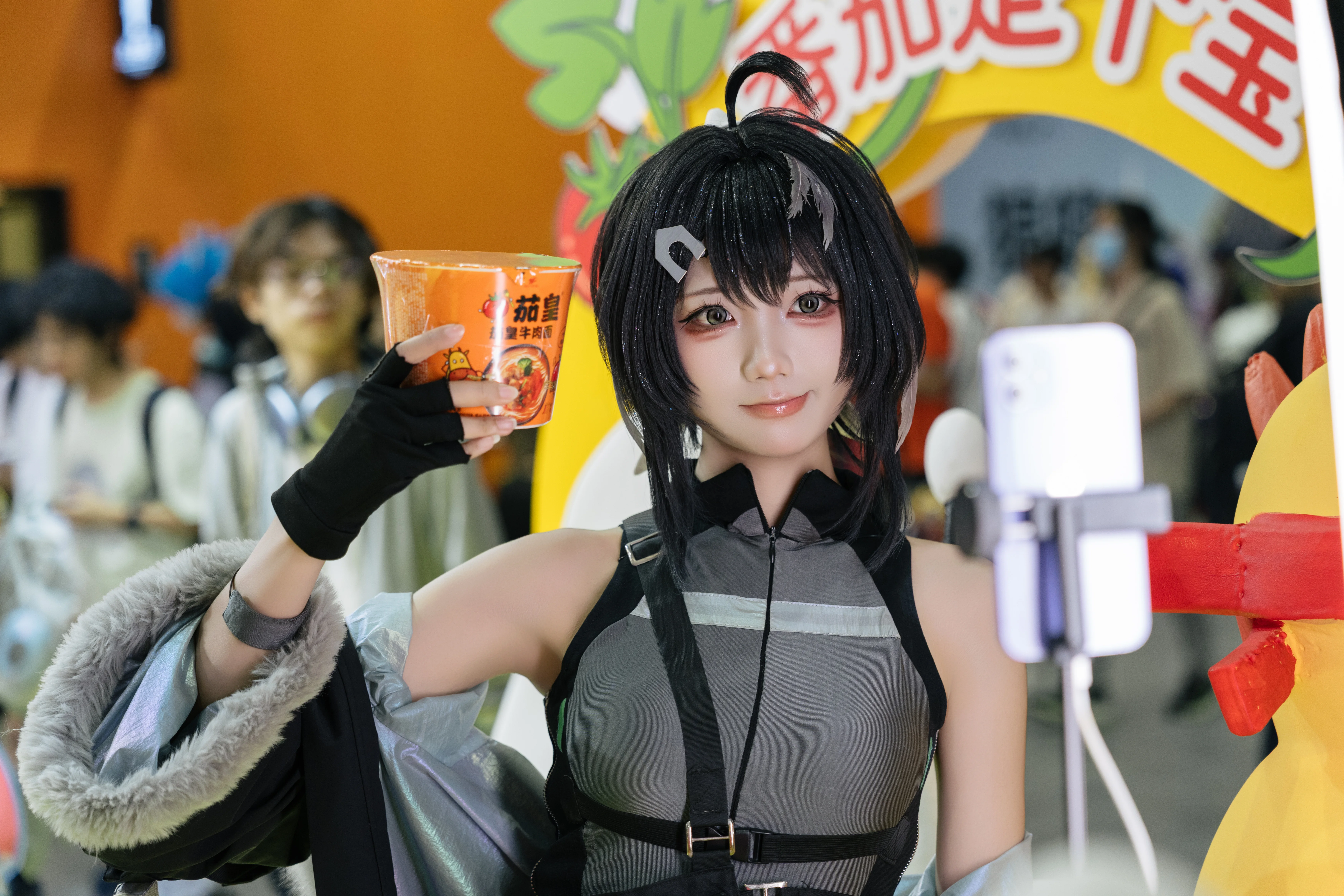 【羽毛笔cos】明日方舟萤火虫漫展D1的茄皇干饭时刻 - 第 9 张