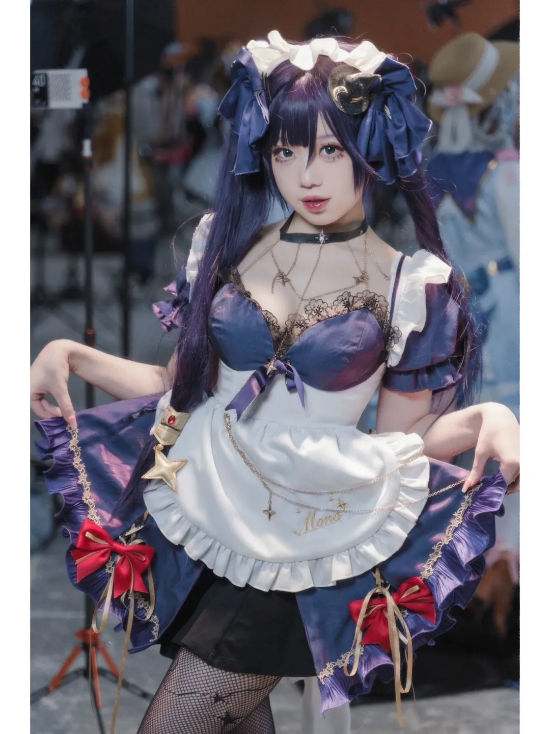 【モナ コスプレ】原神、星々とメイド服のホタルACGエキスポ日常 - 1 枚目