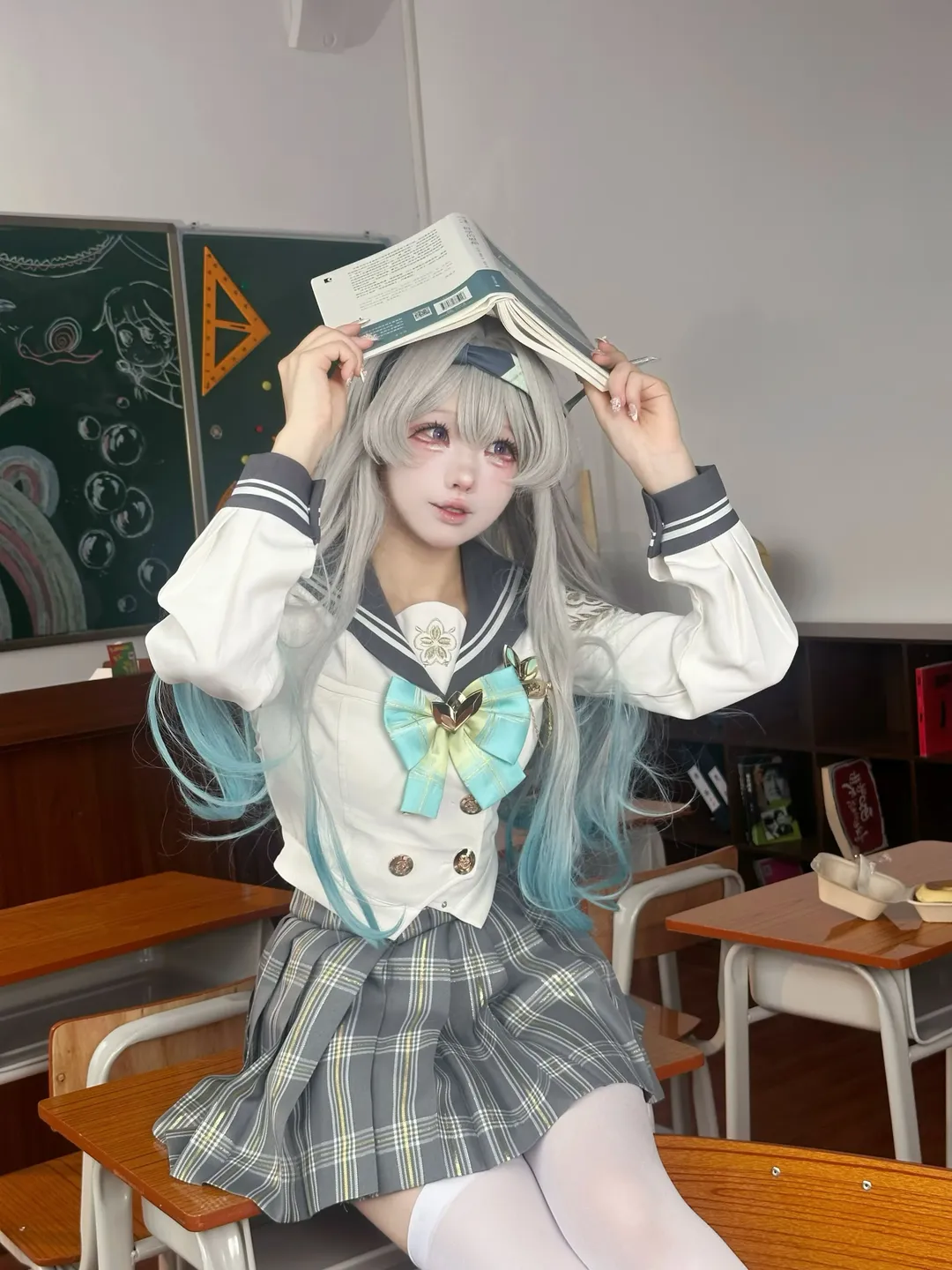 崩坏星穹铁道流萤cos，春日校园里的JK同桌日常 - 第 1 张