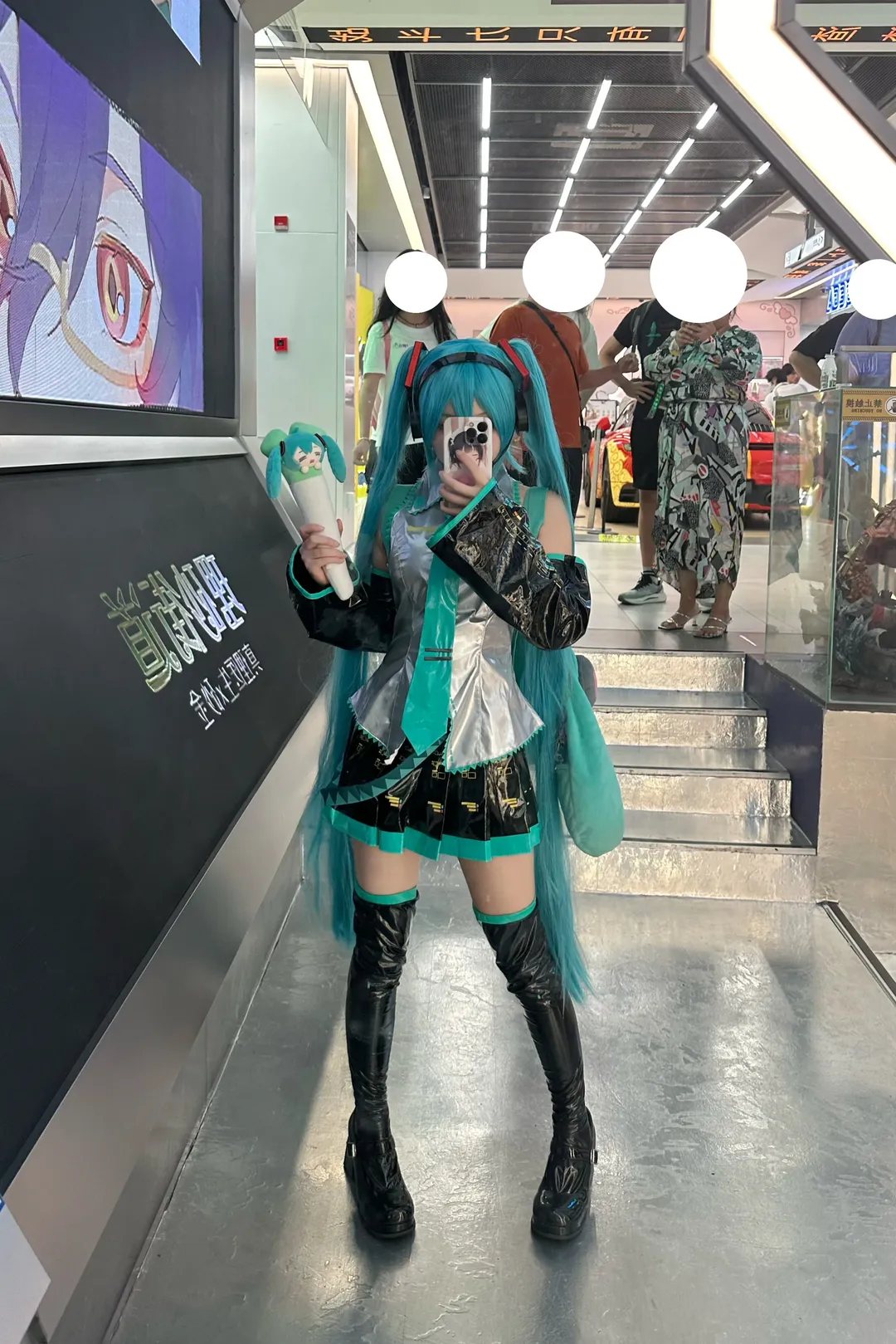 [Hatsune Miku Cosplay] This Patent Leather Cosplay Costume Is an Amazing Value, Unusually Slimming Fit - Image 9