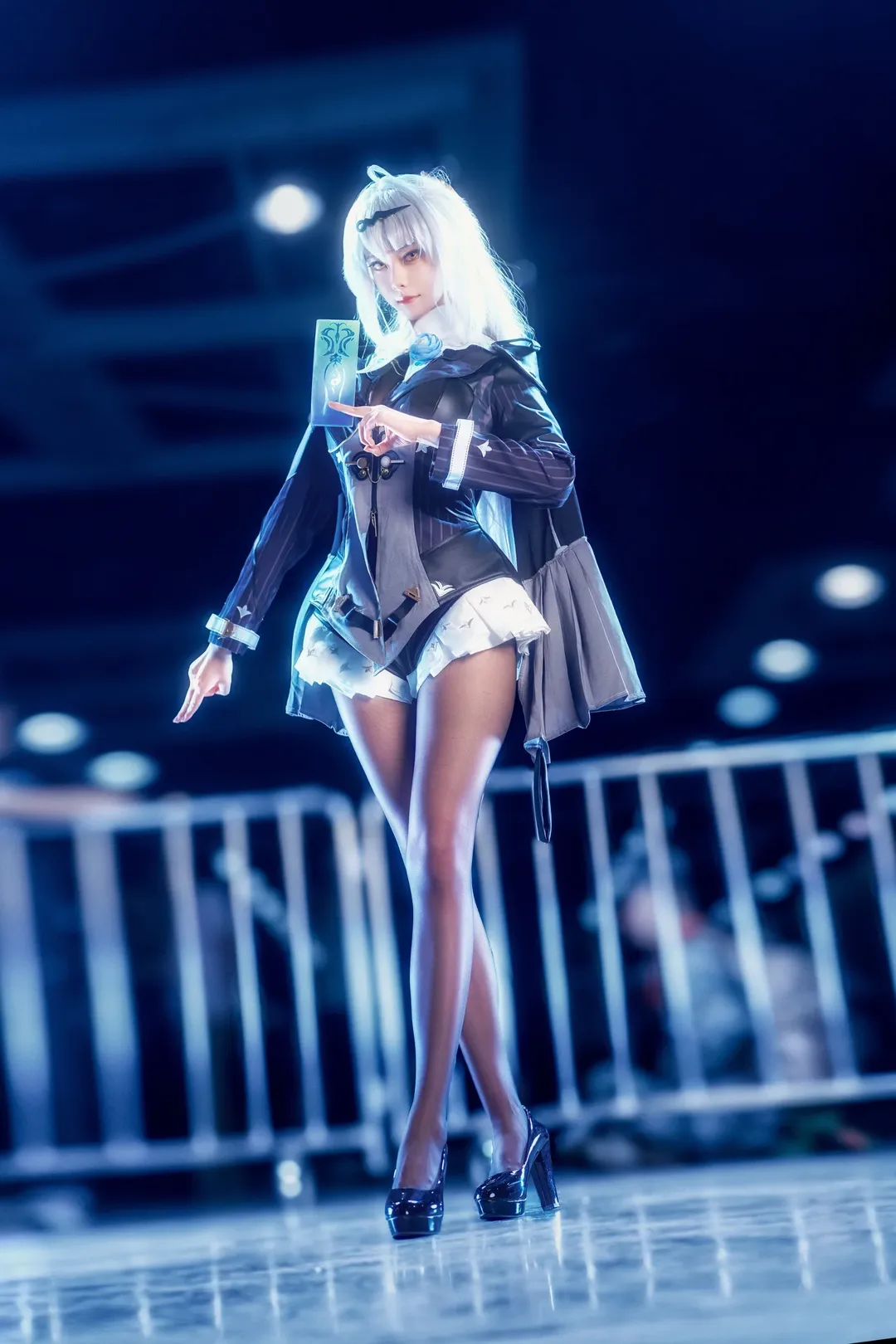 【仪玄cos】绝区零新艾利都的冷冽夜色 - 第 2 张