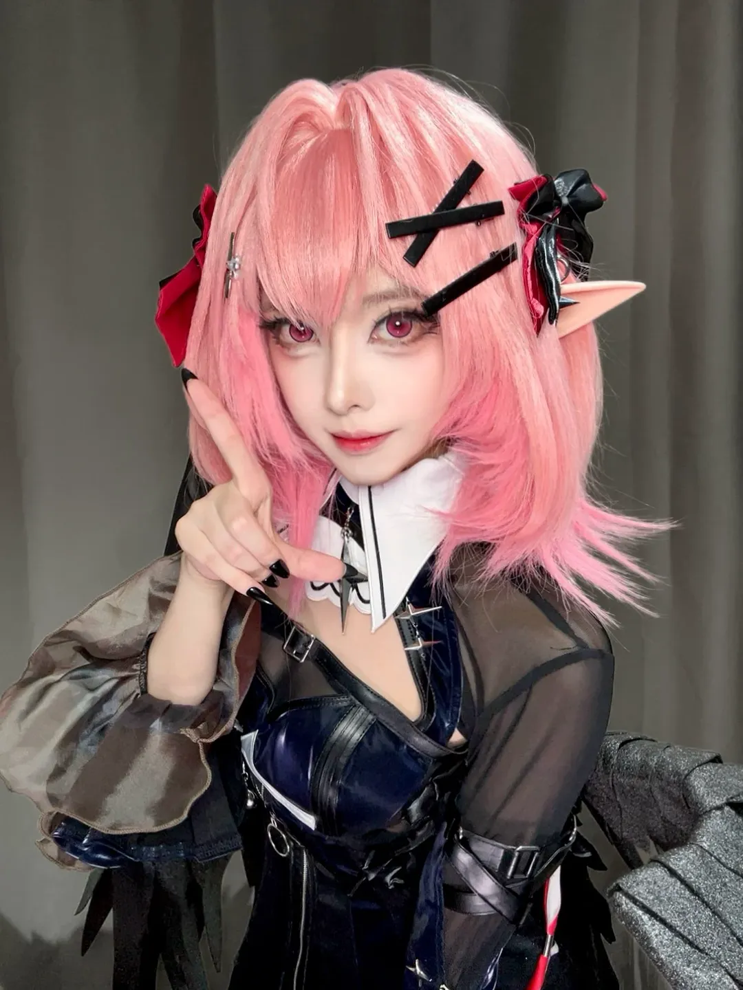 【蕾米埃尔cos】绝区零里的暗黑少女风