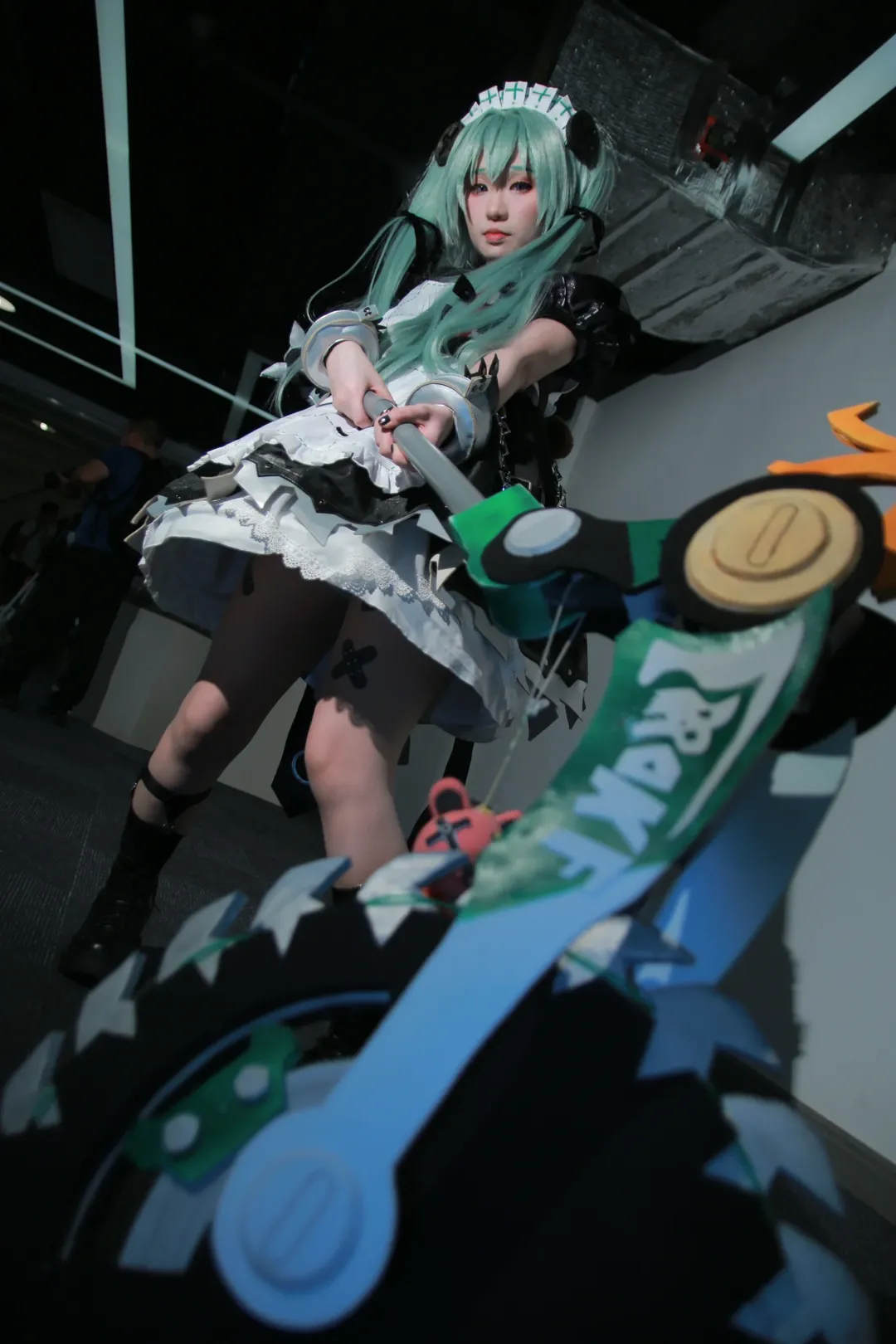 [Corin cosplay] The mechanical maid of Zenless Zone Zero, hardcore gentleness wielding a chainsaw