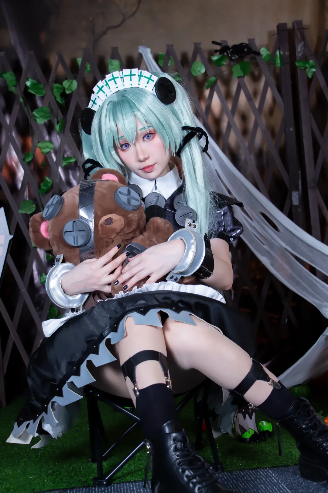 [カリン コスプレ] ゼンレスゾーンゼロ メイドのイベント円のこぎり実録 - 1 枚目