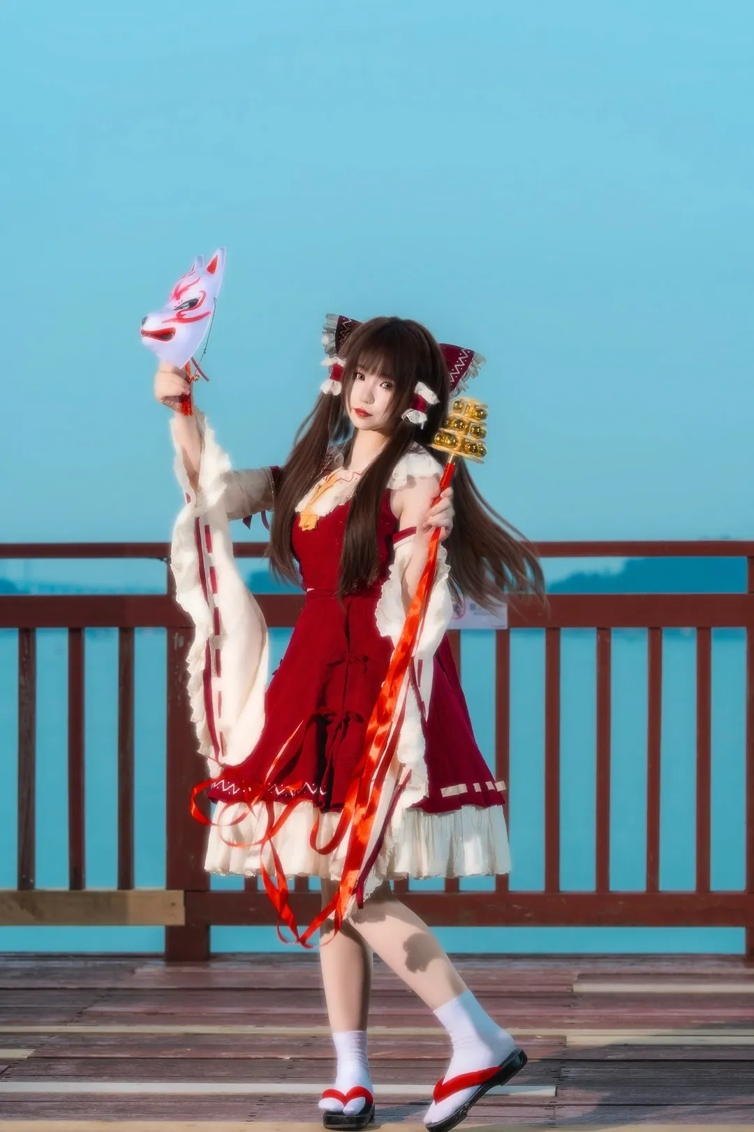 【博丽灵梦cos】珠海户外的红白巫女，御币与狐面的神社物语 - 第 5 张