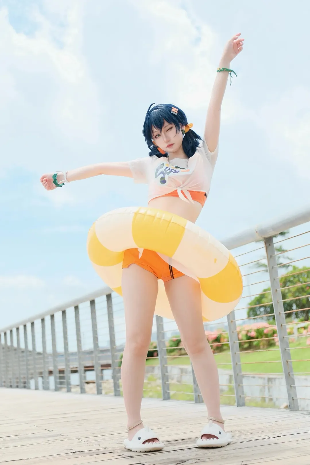 【铃cos】绝区零夏日海边的元气一瞬 - 第 3 张