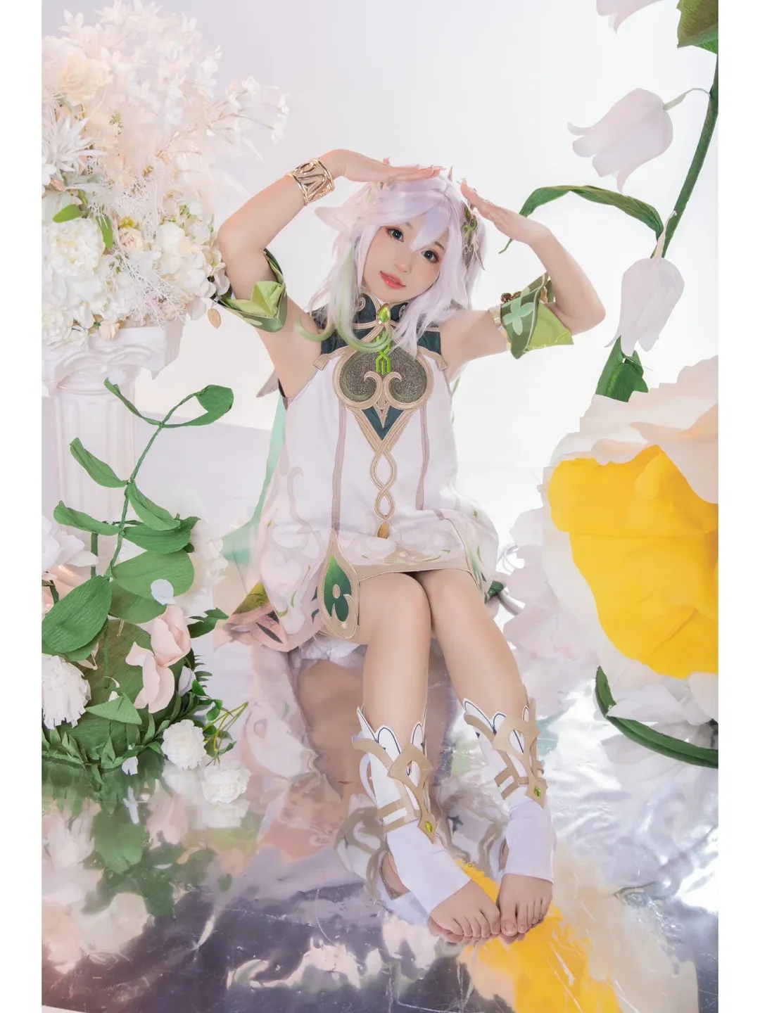 [Nahida Cosplay] Genshin Impact's Dendro Archon Comes to Life with Agile Grace, Recreating Serene Forest Vibe - Image 5