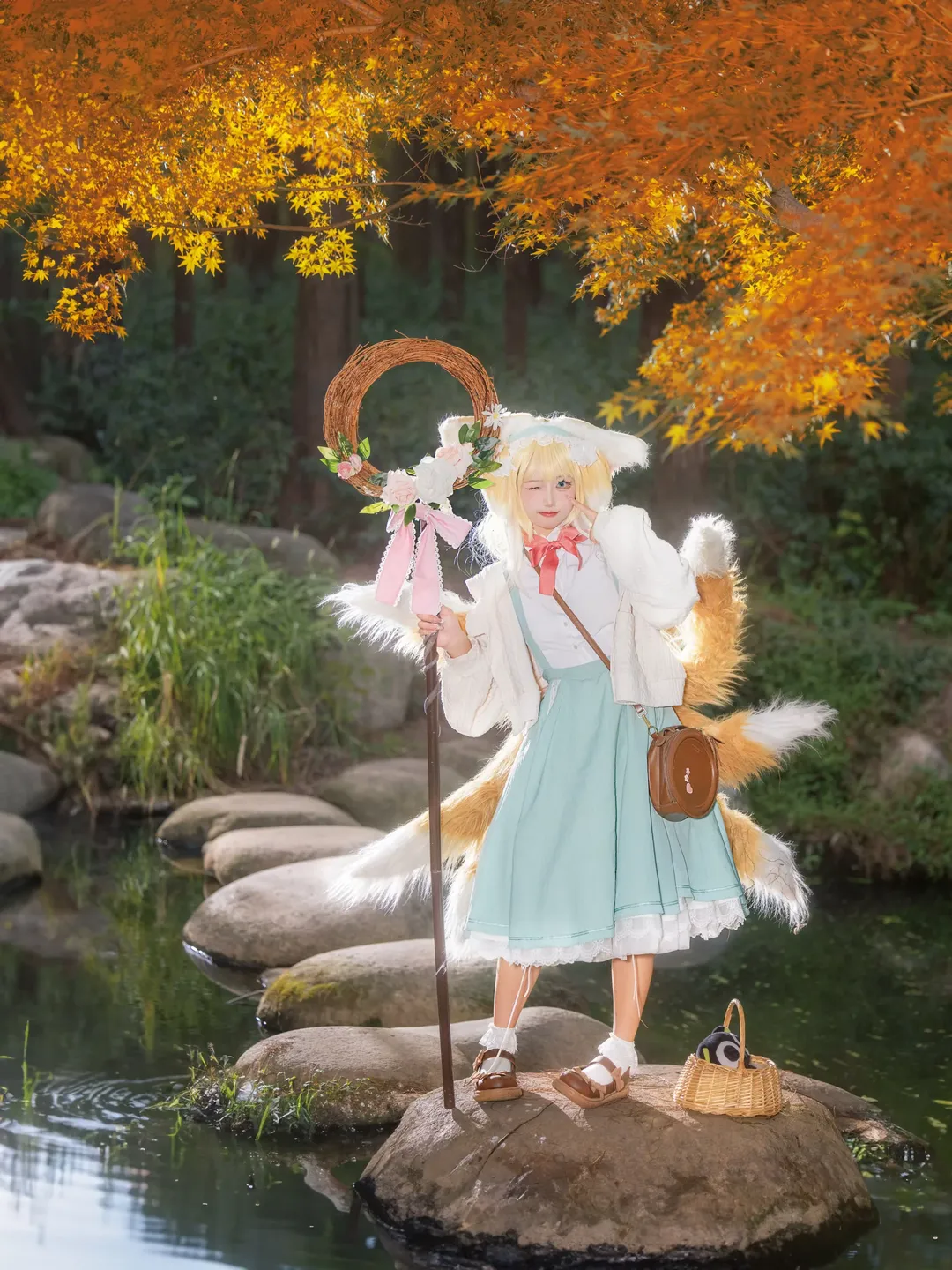 【铃兰cos】秋日溪谷的森林光影，明日方舟治愈画面 - 第 3 张