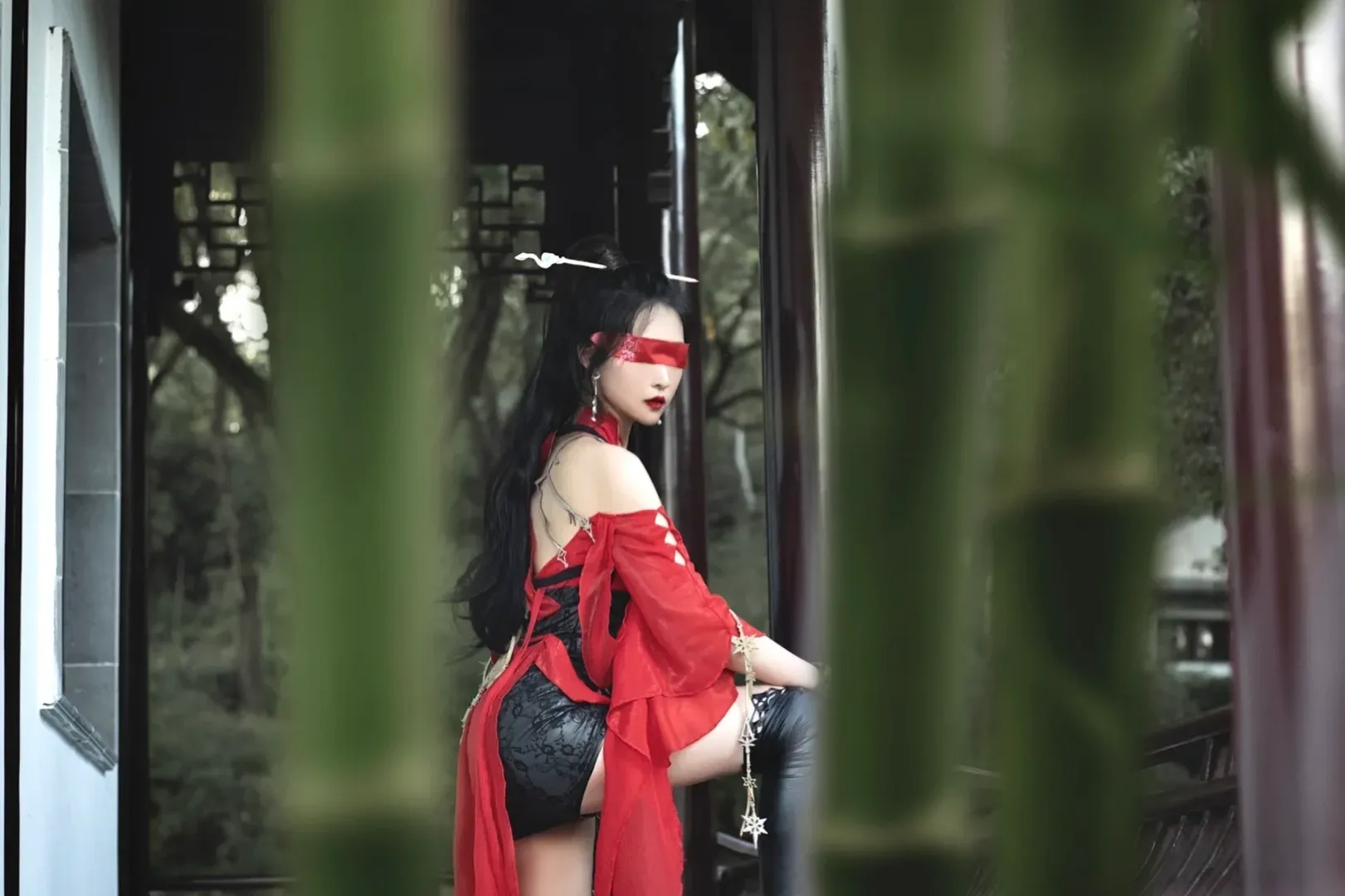 【Ning Hongye cosplay】NARAKA: BLADEPOINT Kunlun Mystic Crimson Maiden (Hongchuan Fairy): Full Aura Even Blindfolded and Bound - Image 8