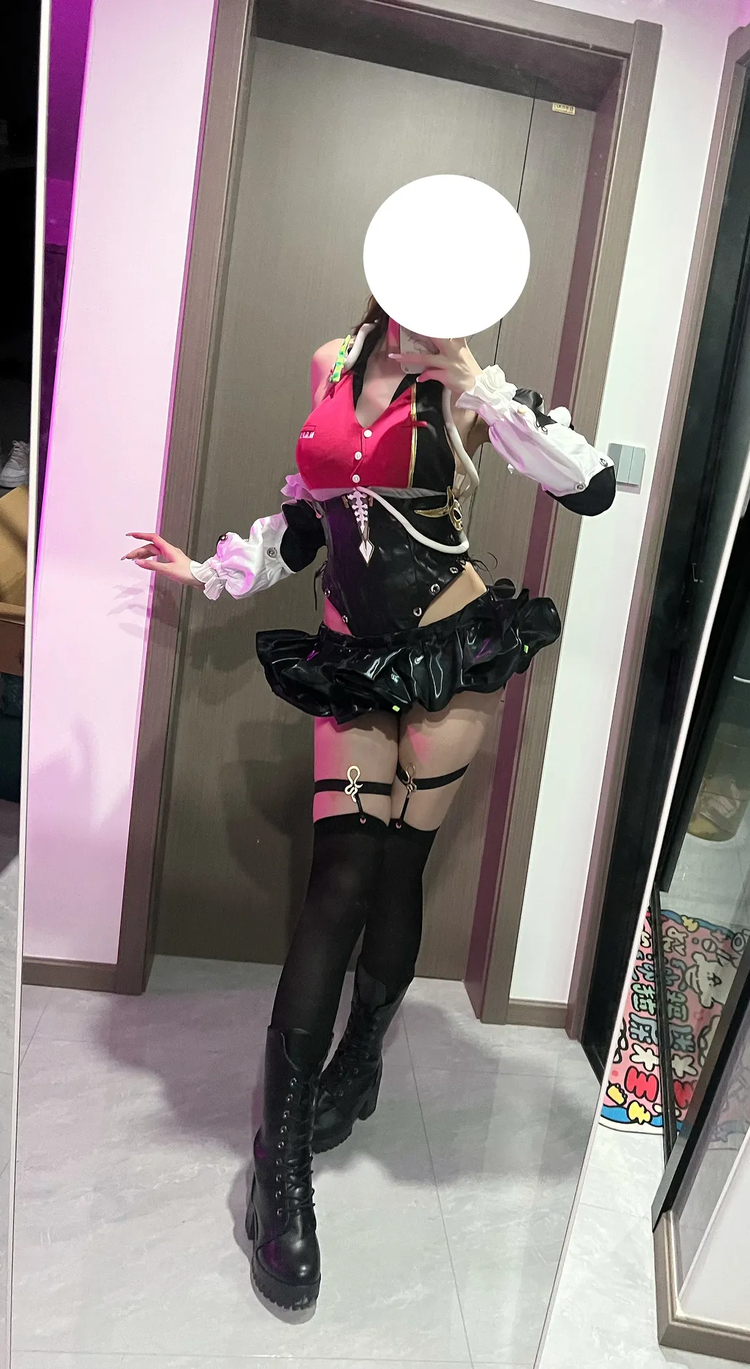 【希希芙cos】绝区零试衣之旅，黑红搭配经典又利落 - 第 1 张