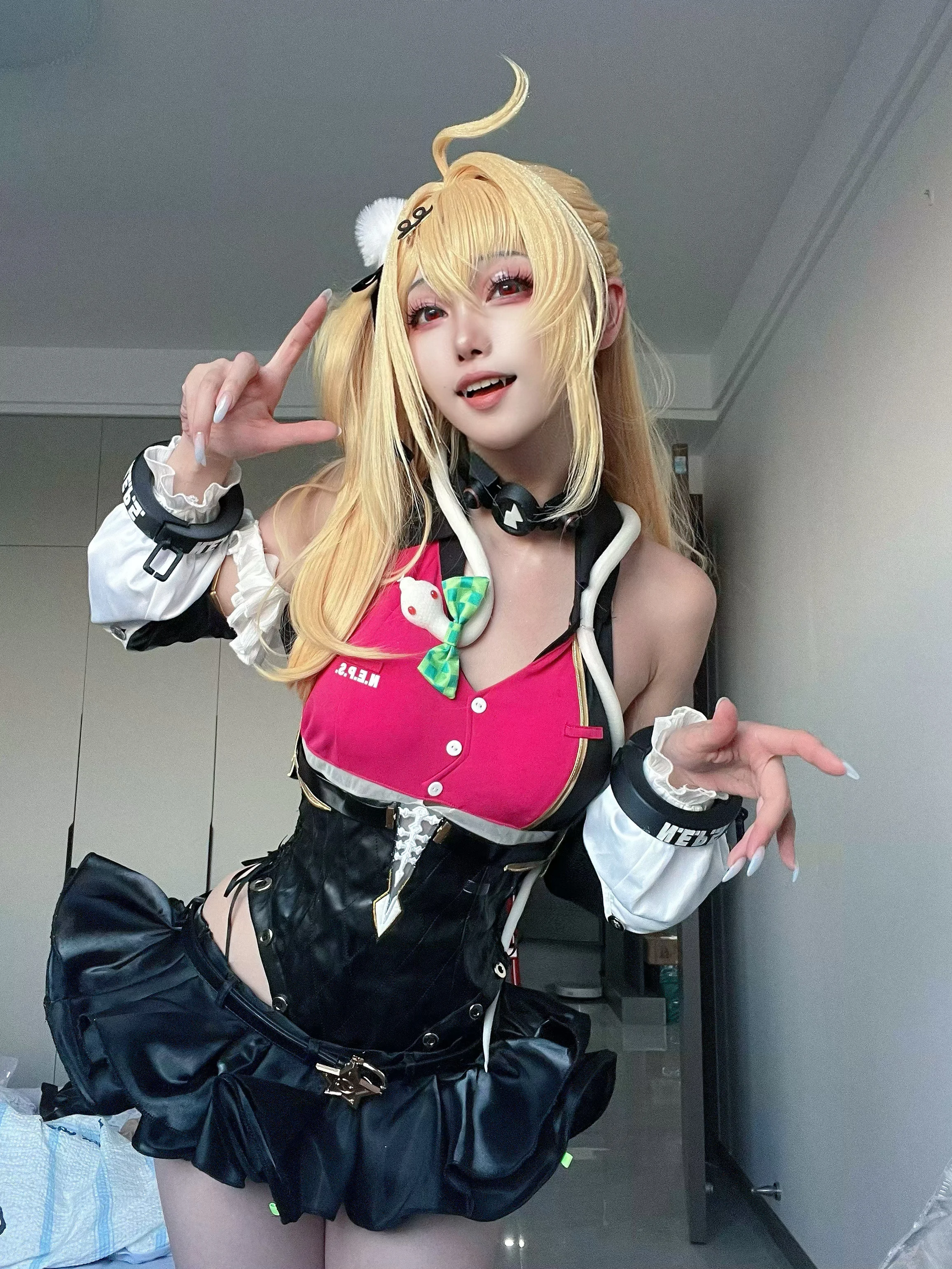 【希希芙cos】绝区零里的调皮布丁小偷 - 第 1 张