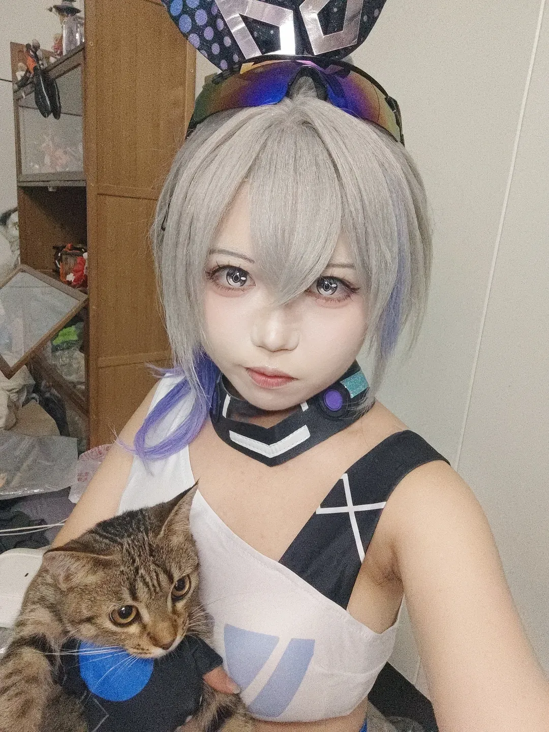 【银狼cos】数据世界的骇客闯入现实，猫咪和装备都没落下